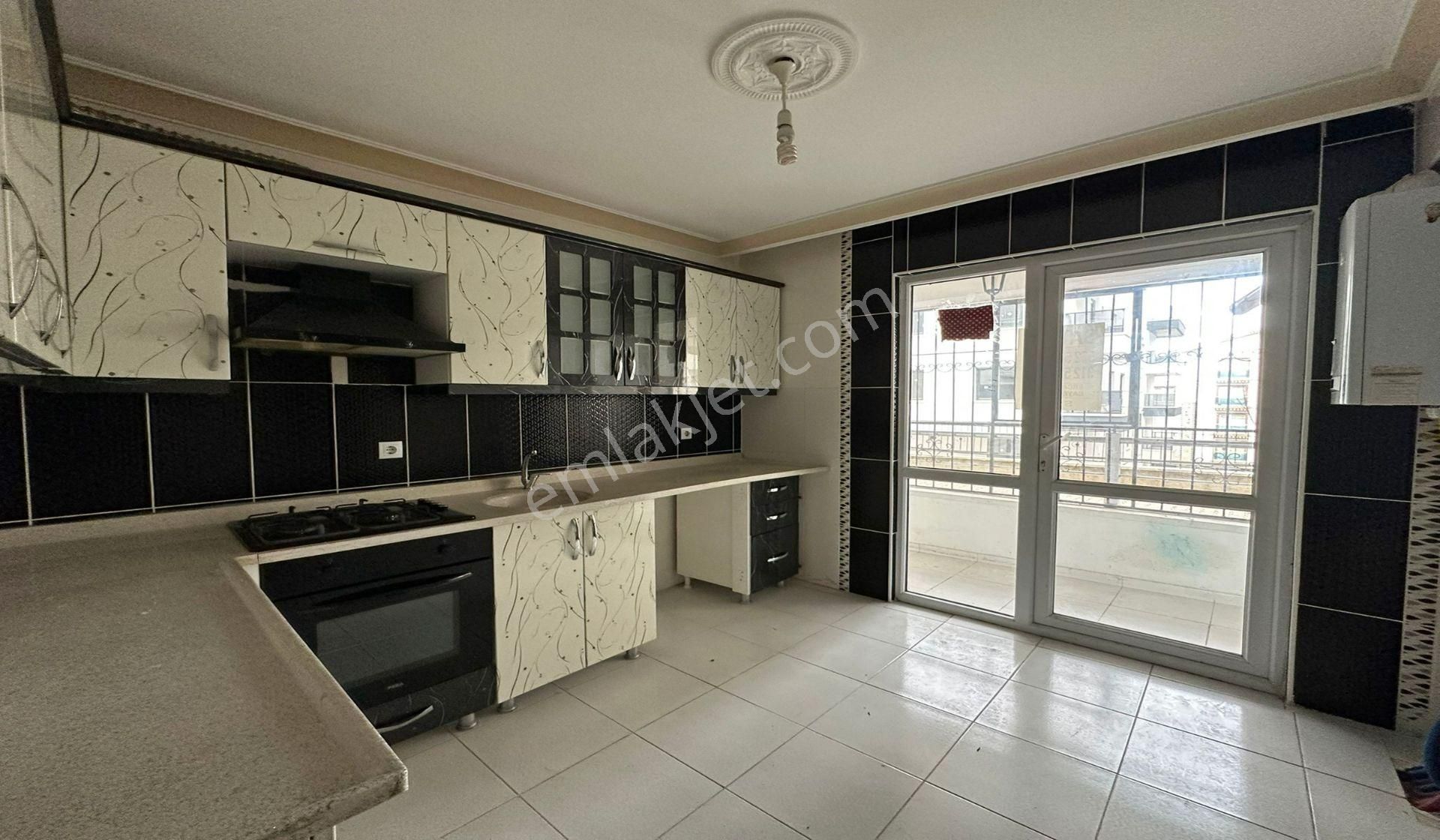 Atapark 3+1 Giriş Kat Konumunda Geniş Daire Asansörlü - Görsel 5