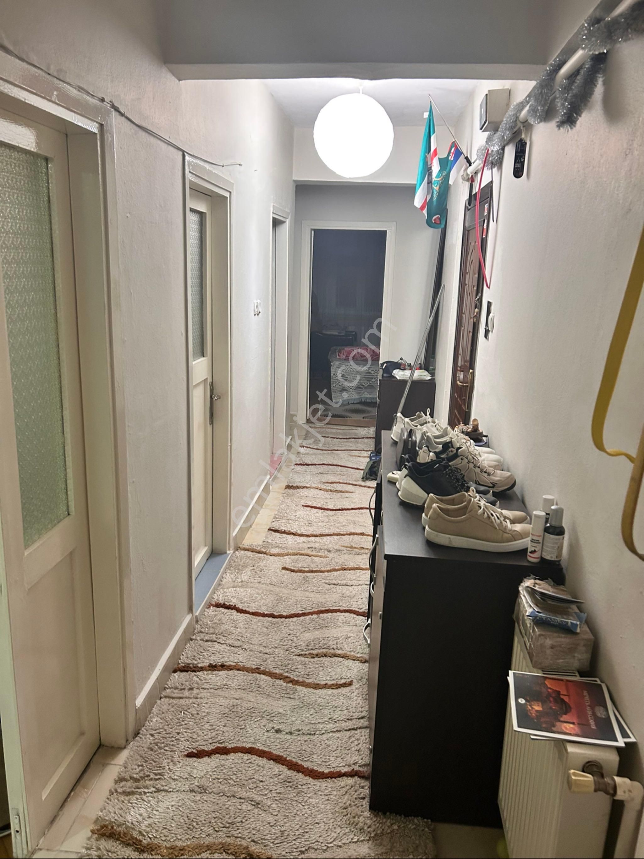 Yıldıztabya Cadde Üstü Ara Kat Temiz Daire - Görsel 11