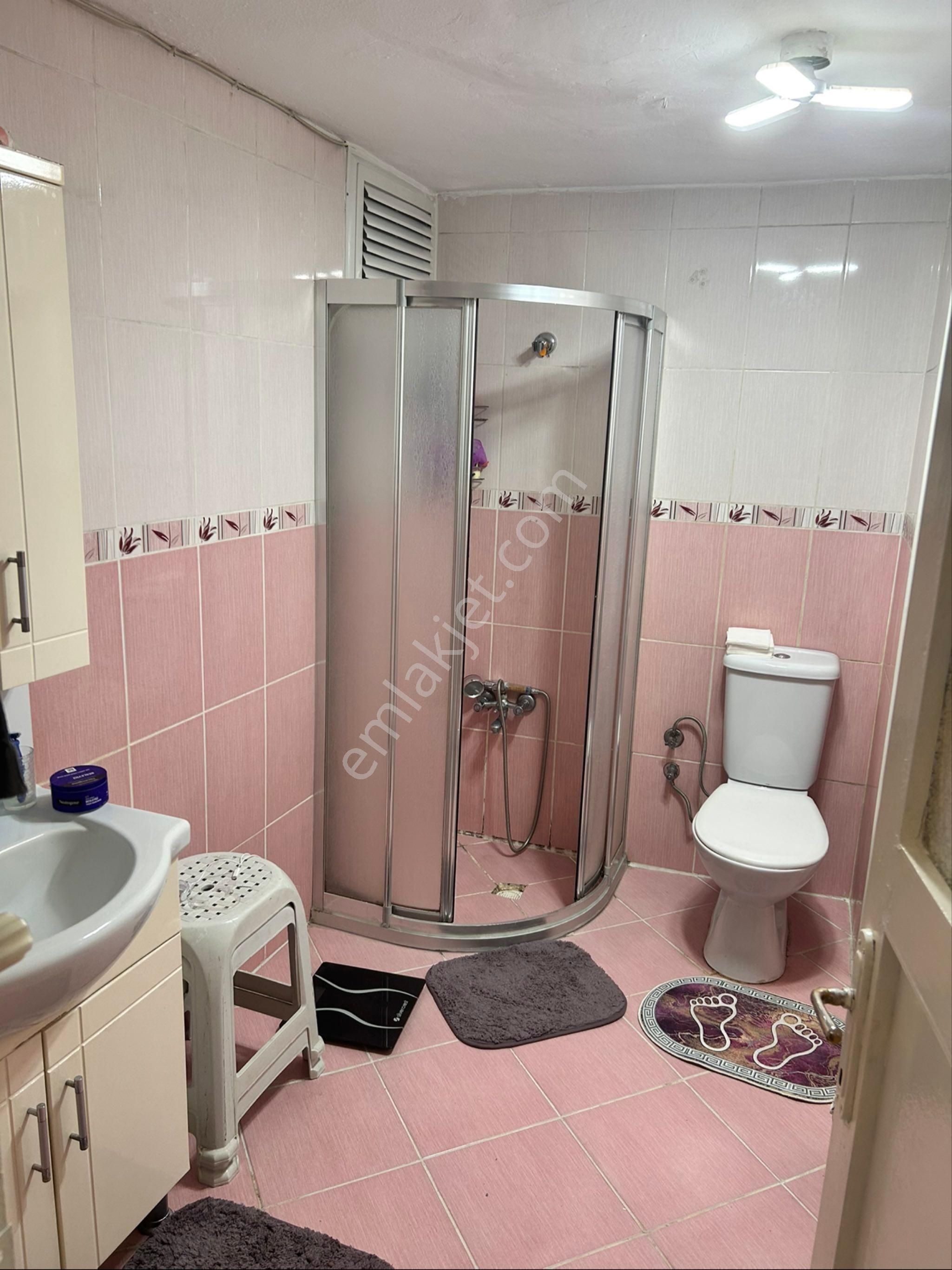 Yıldıztabya Cadde Üstü Ara Kat Temiz Daire - Görsel 12