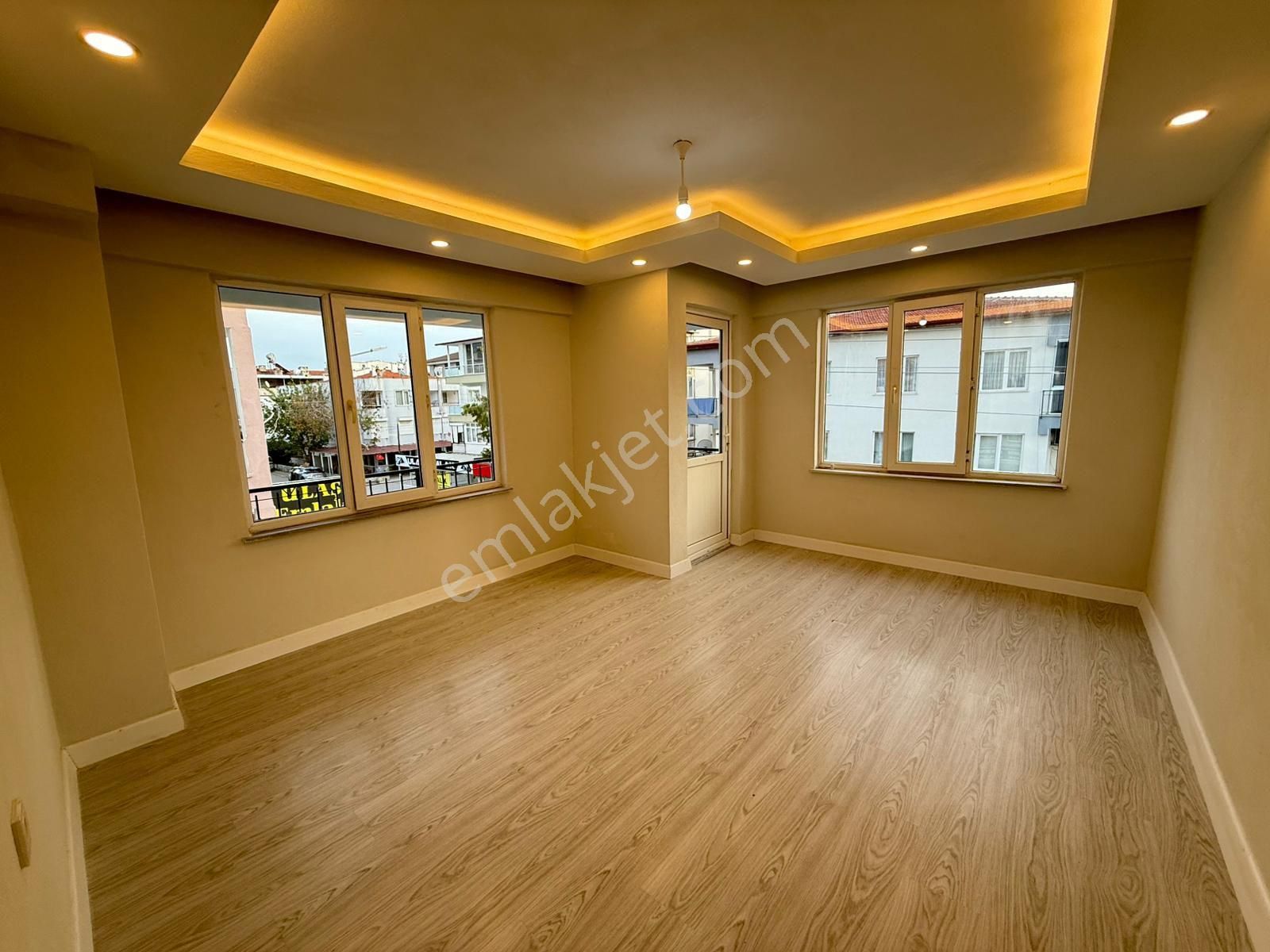 Taş Emlak'tan Sarımsaklıda 2+1 Bakımlı Daire