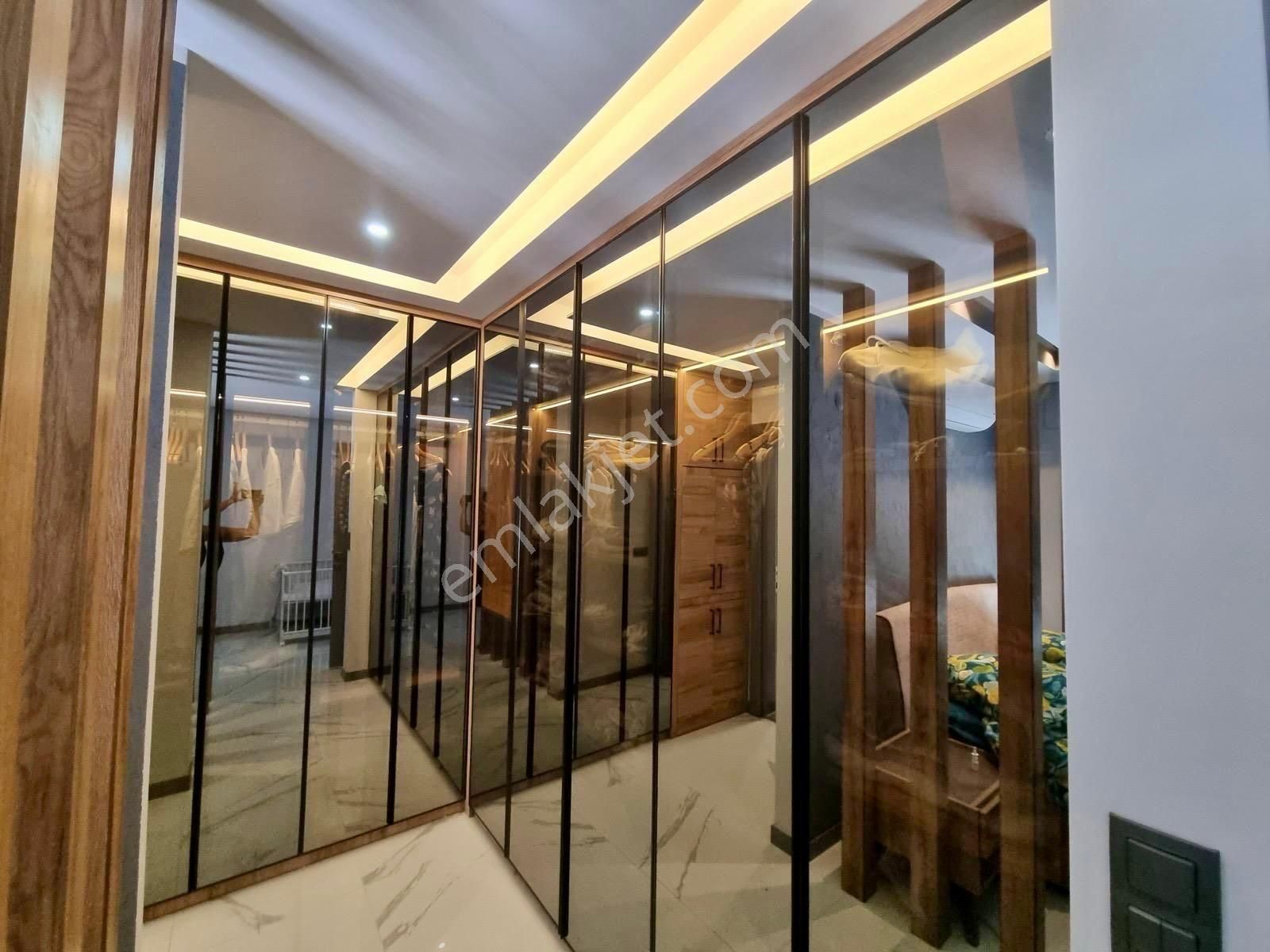 Kuşadası Karaovada 5+2 Villa - Görsel 13