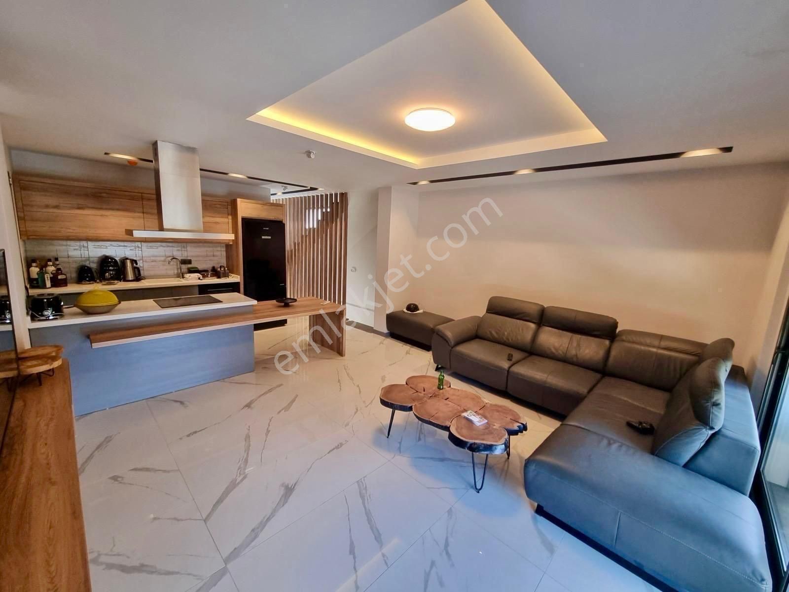 Kuşadası Karaovada 5+2 Villa - Görsel 30