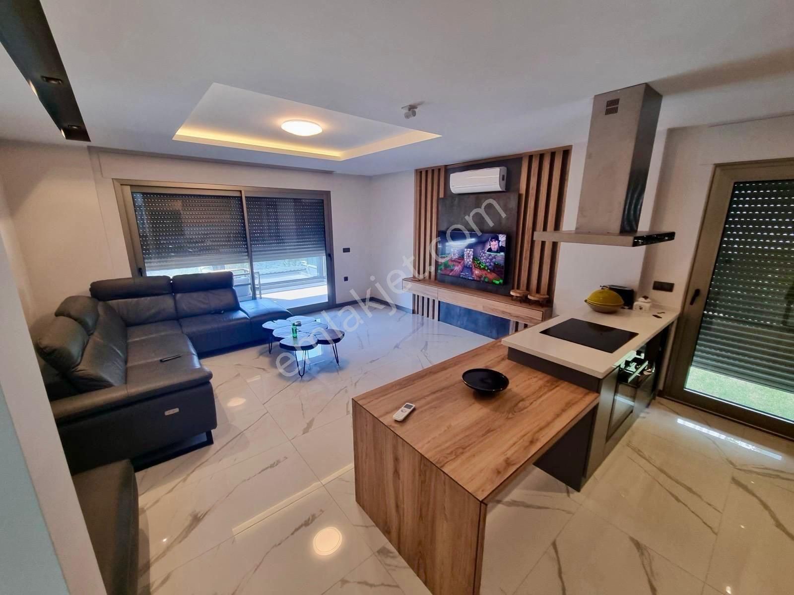 Kuşadası Karaovada 5+2 Villa - Görsel 3