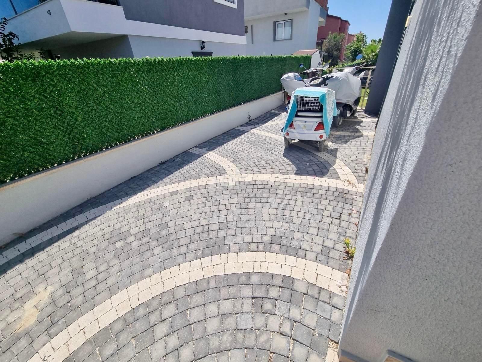 Kuşadası Karaovada 5+2 Villa - Görsel 28