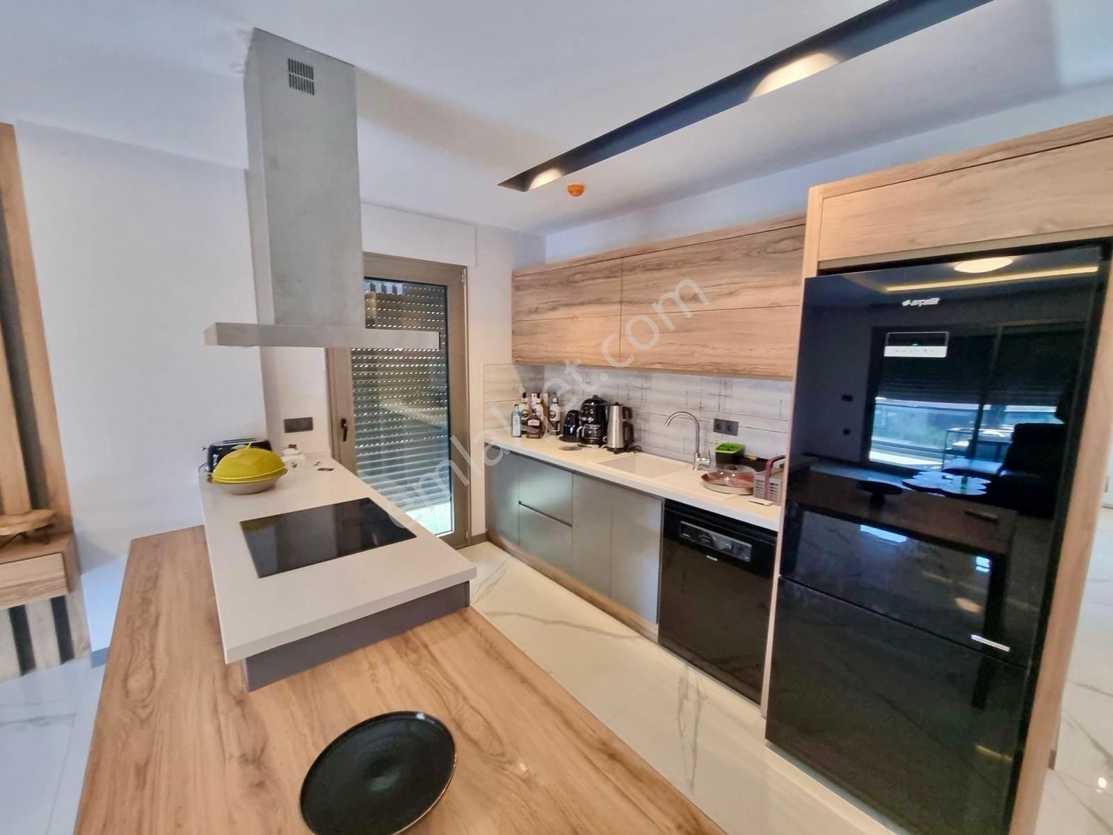 Kuşadası Karaovada 5+2 Villa - Görsel 22