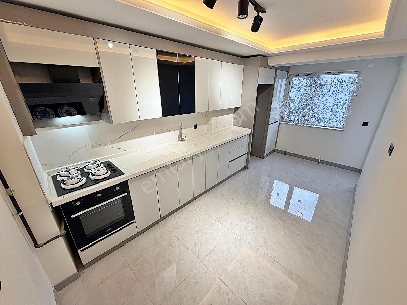 Yuvam'dan Merkezi Konum'da Ultra Lüks Acil Satılık 3+1 Daire!!!! - Görsel 5