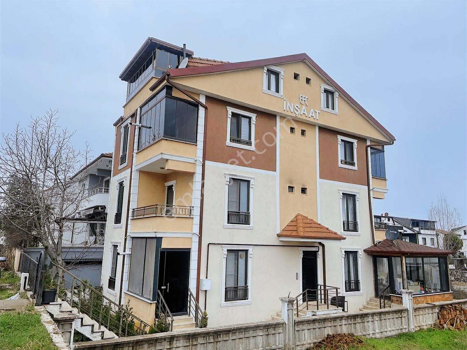 Yalı Mahallesinde Yerden Isıtmalı 2+1 90 M² Satılık Daire