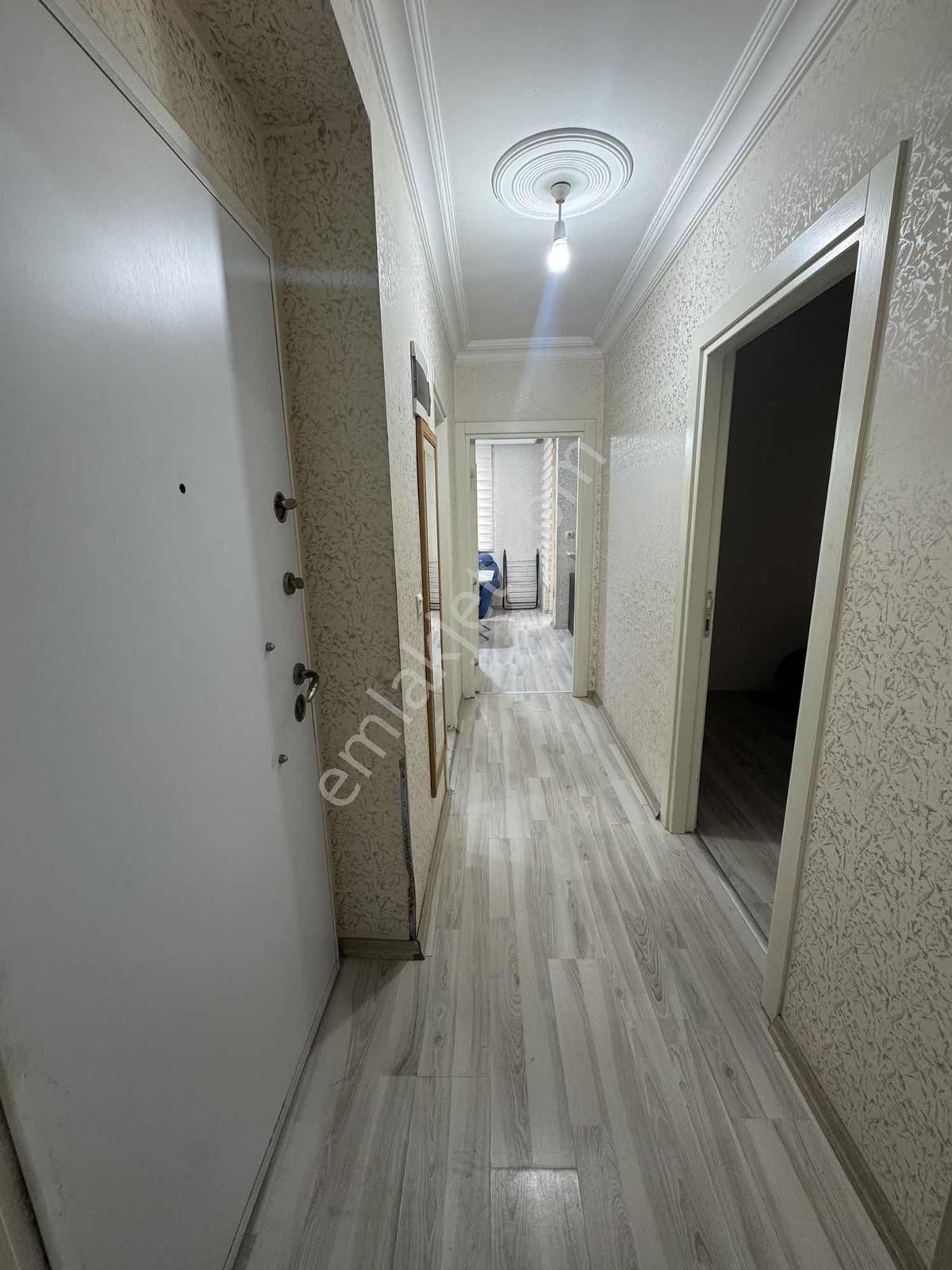 A K Mutludan Geniş Ve Kullanışlı 2+1 Balkonlu Eşyalı Giriş Daire - Görsel 2