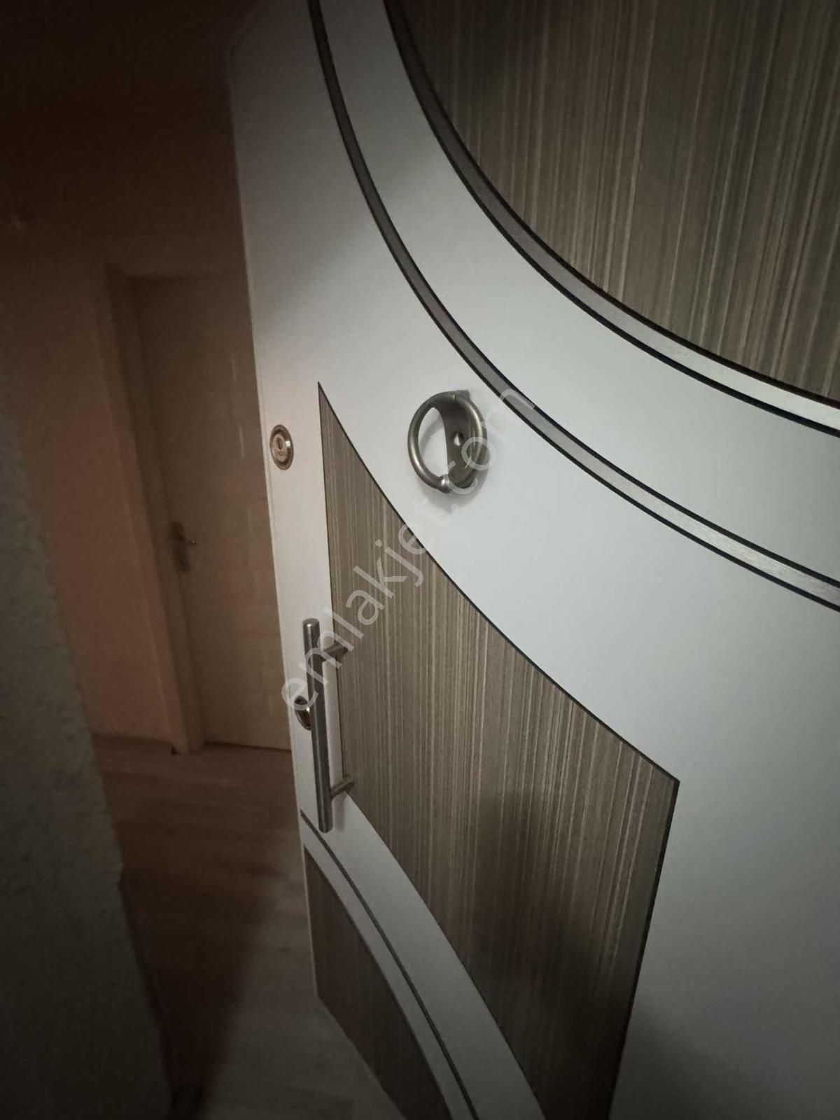 A K Mutludan Geniş Ve Kullanışlı 2+1 Balkonlu Eşyalı Giriş Daire - Görsel 9