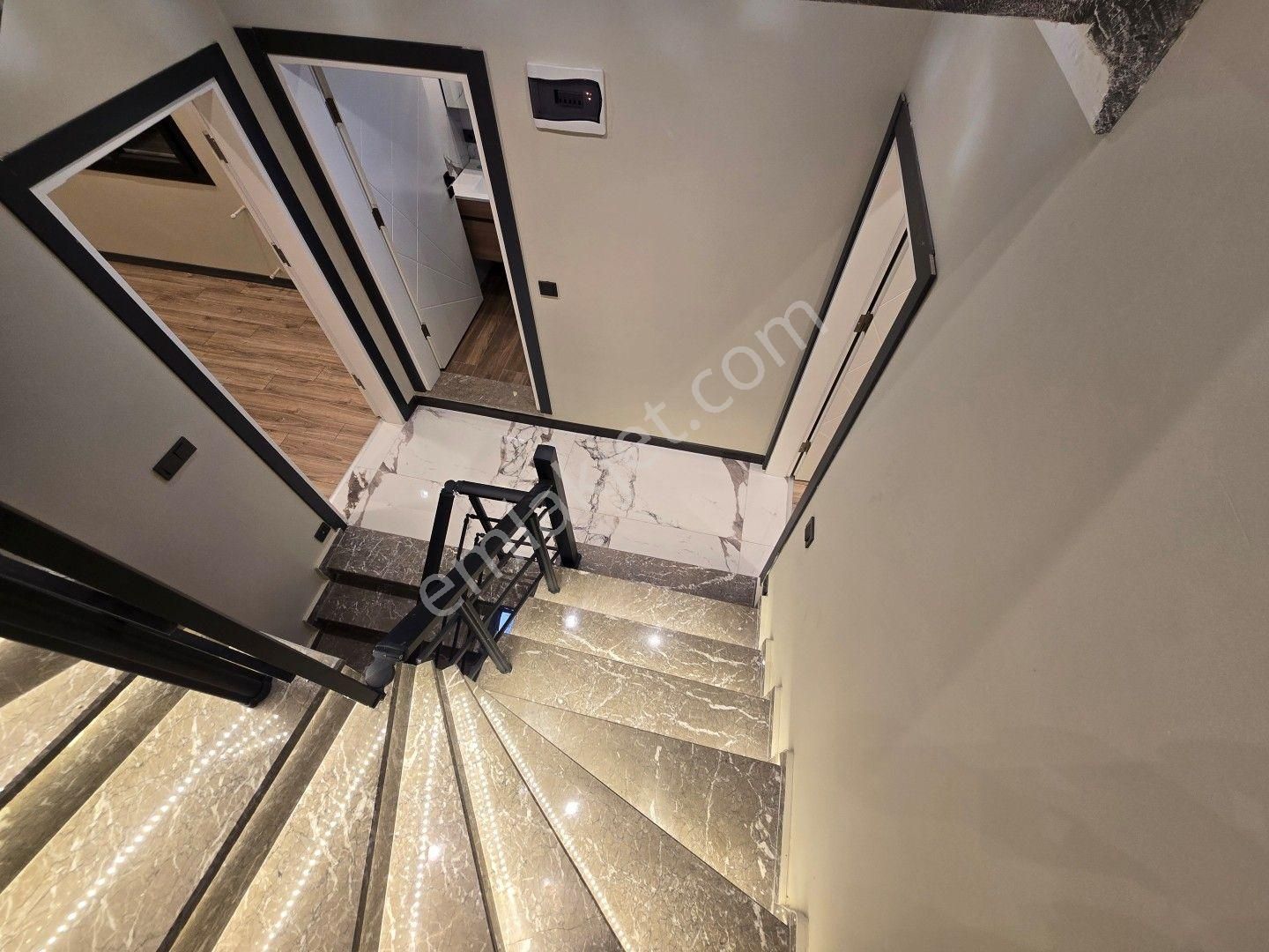 Didim Hisarda Satılık 3+1 Tripleks Villa - Görsel 12