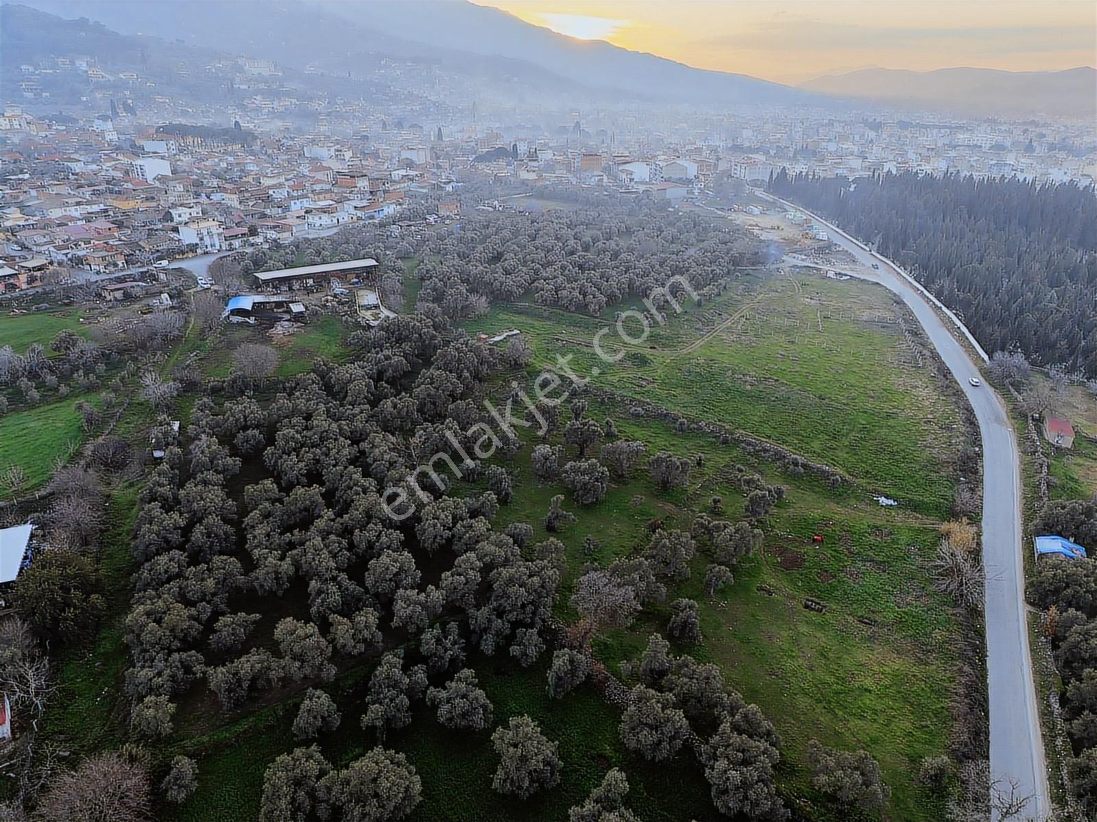 Kaçmazer'den İmar Sınırına Bitişik Satılık Arazi - Görsel 2