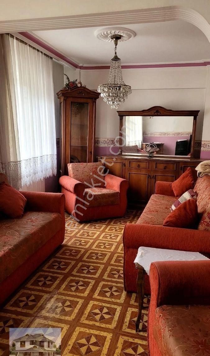 Genç Emlaktan 3+1 Kiralık Daire