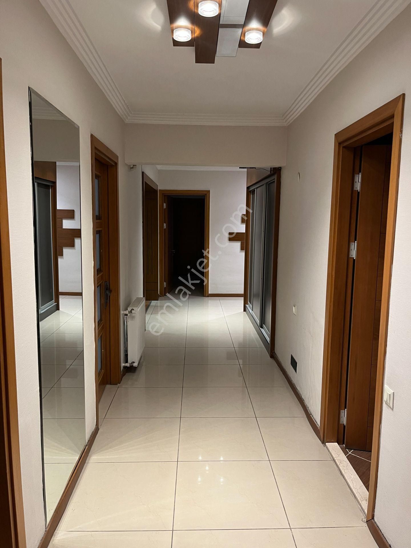 240 M2 4+1 Bölgenin En Geniş Dairelerinden - Görsel 34