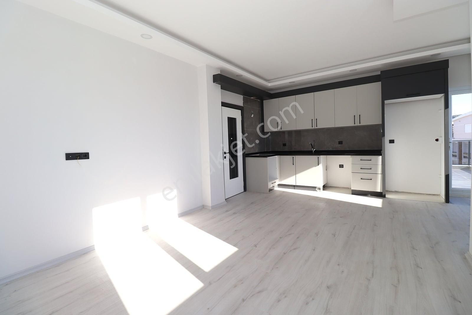 Antalya Kepez'de Tramvaya Yürüme Mesafesinde 4+2 Satılık Daire - Görsel 13