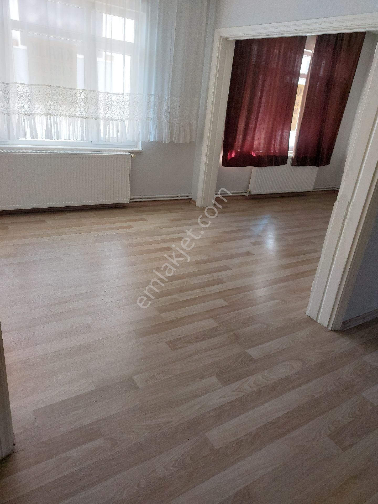 Sakarya Adapazari Merkeze Yakın 3 Katlı Müstakil Satılık Ev - Görsel 14