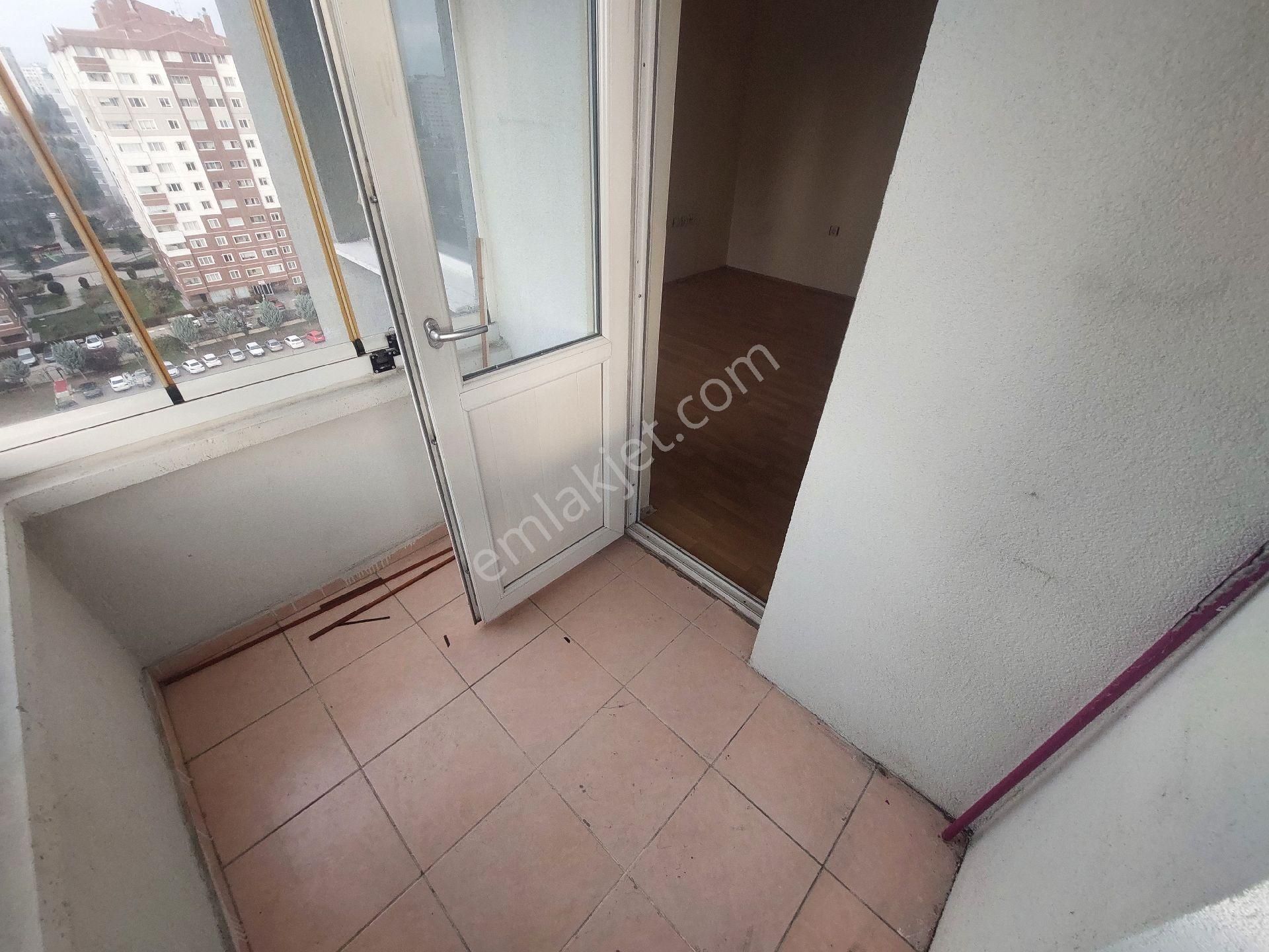 Eryaman Avm Ve Metro Yakını Ara Kat Kiralık 3+1 Daire - Görsel 8