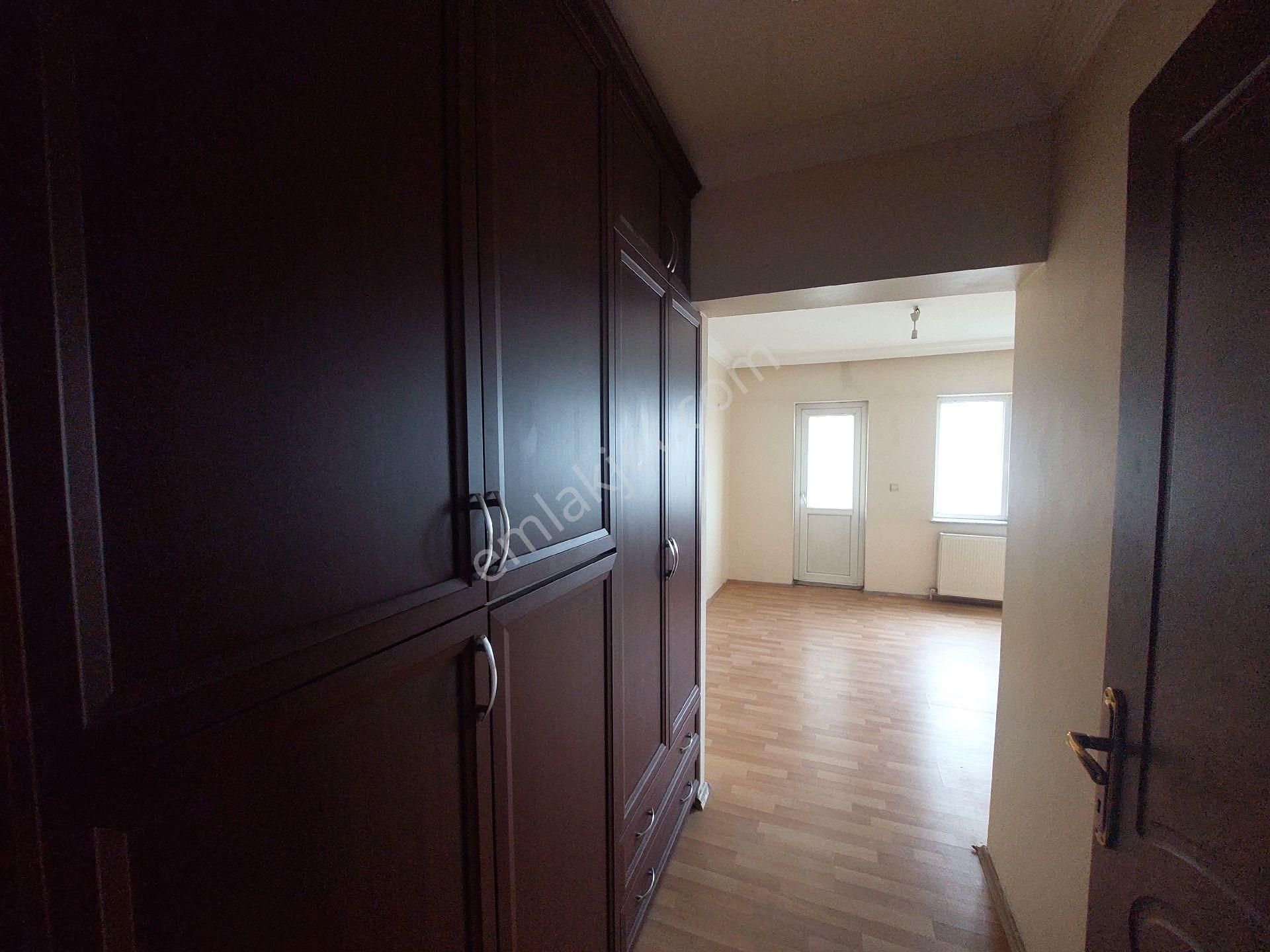 Eryaman Avm Ve Metro Yakını Ara Kat Kiralık 3+1 Daire - Görsel 12