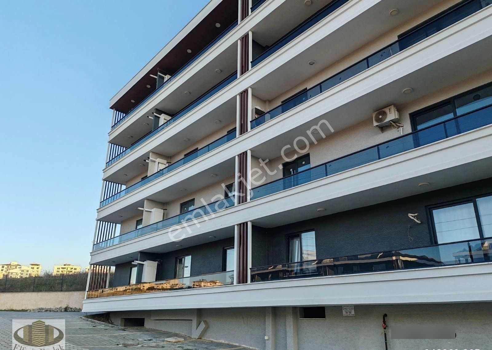 Vadi Şehirde Satılık Lüks 1+1 Daire - Görsel 17