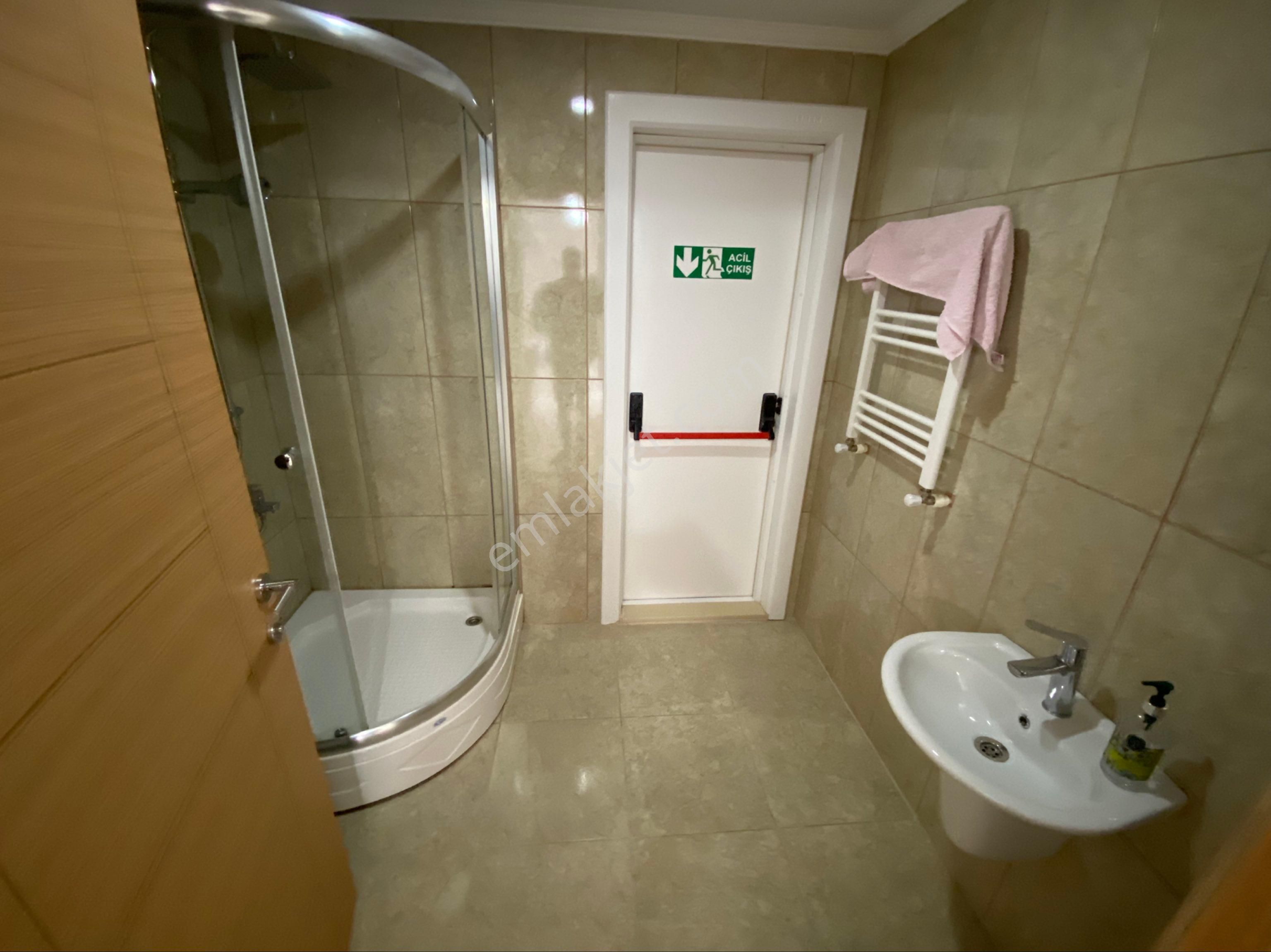 Yalı Gayrimenkulden Pelitli Site İçeridinde Uzun Süreli Kiralık 3+1 Eşyalı Daire - Görsel 14