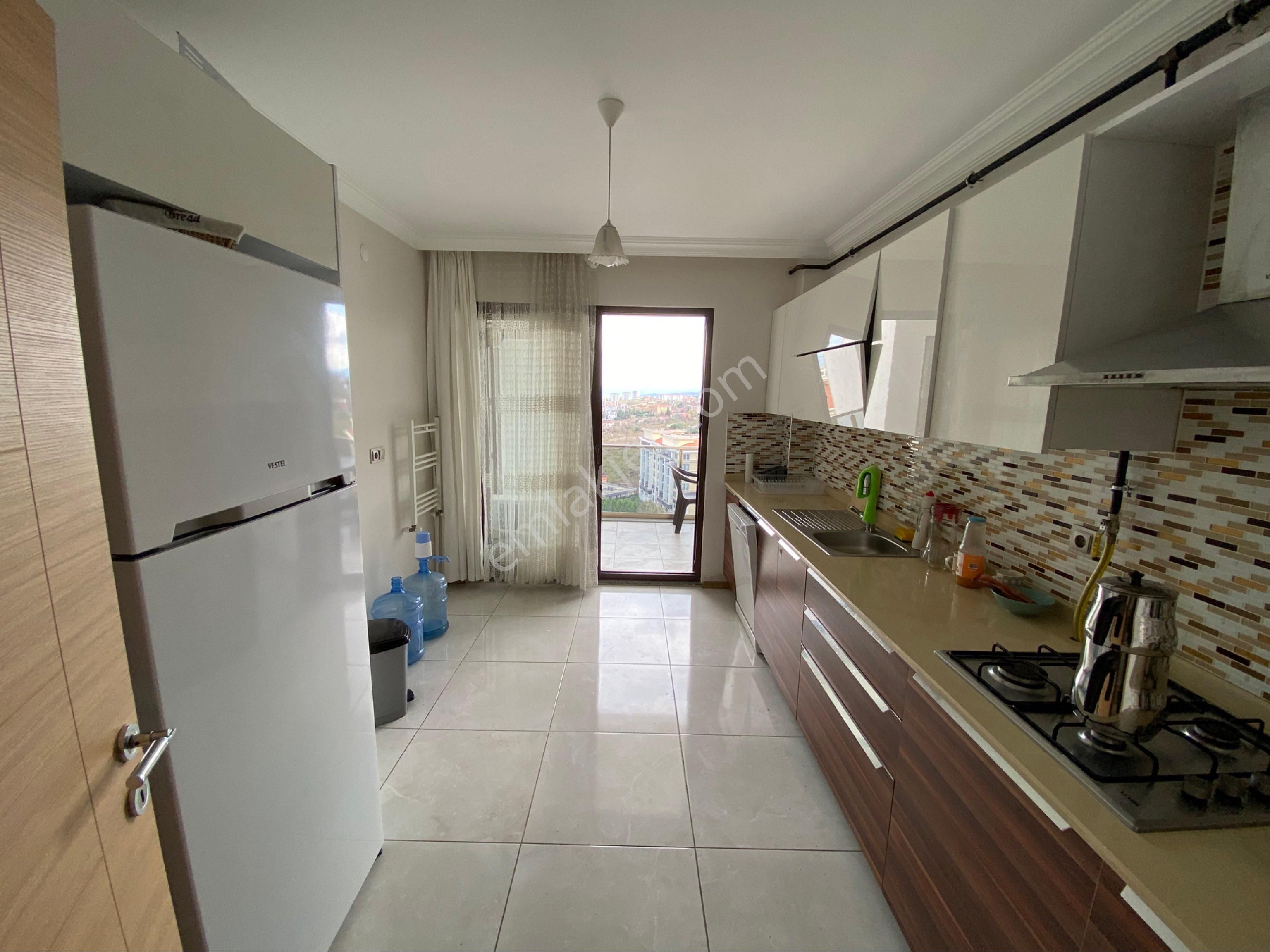 Yalı Gayrimenkulden Pelitli Site İçeridinde Uzun Süreli Kiralık 3+1 Eşyalı Daire - Görsel 5