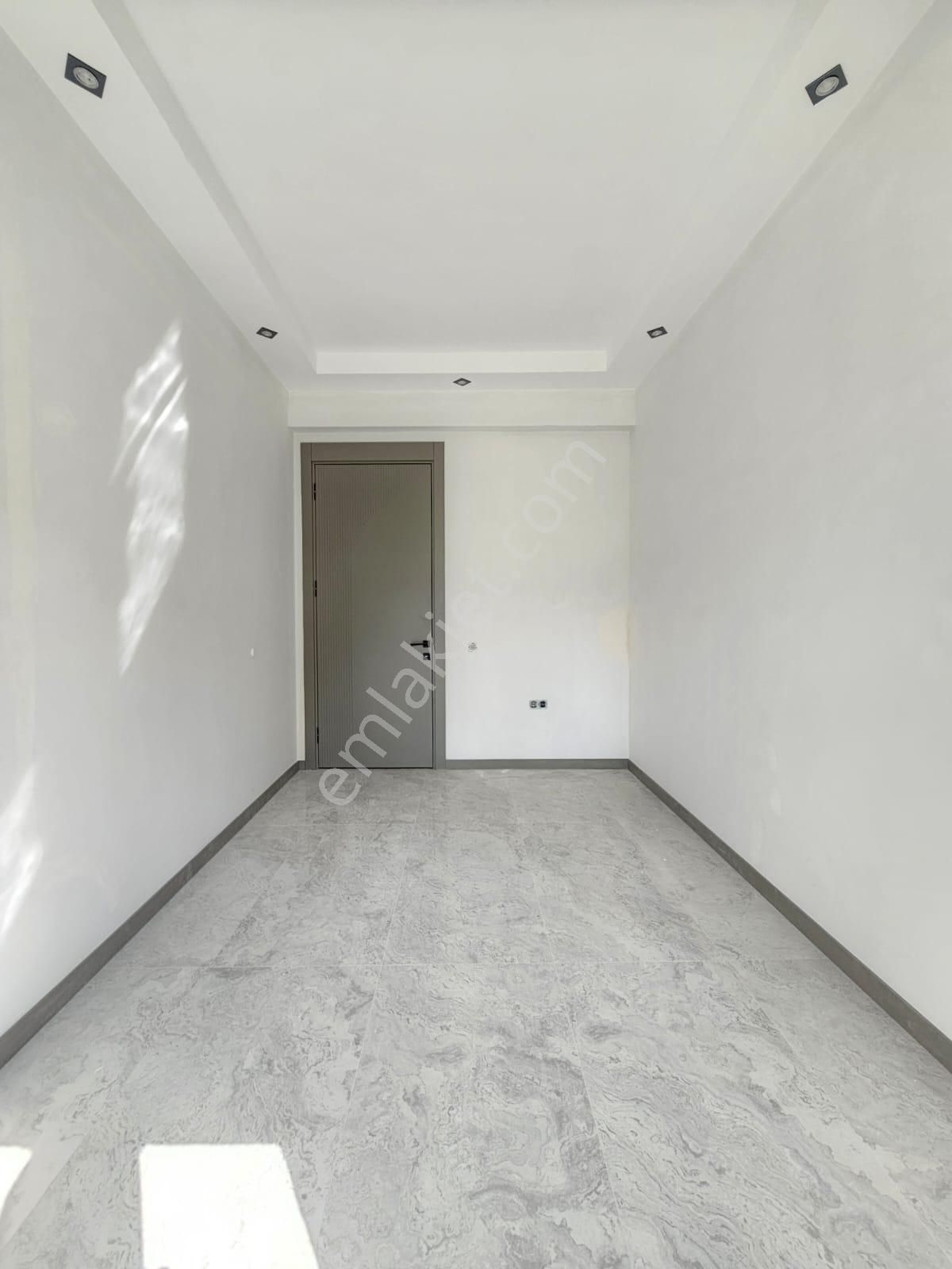 Denizli 1200 Evlerde Panjurlu Giyinme Odalı Ebeveyn Banyolu Lüks Daireler - Görsel 13