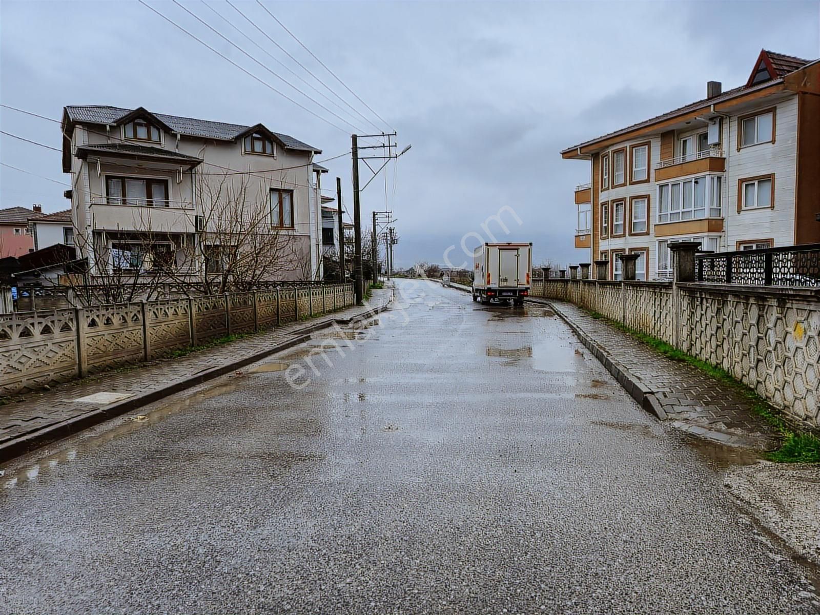 Realty Worlddan Geyve Tepeciklerde Sitede Arakat 110m2 3+1 Daire - Görsel 6