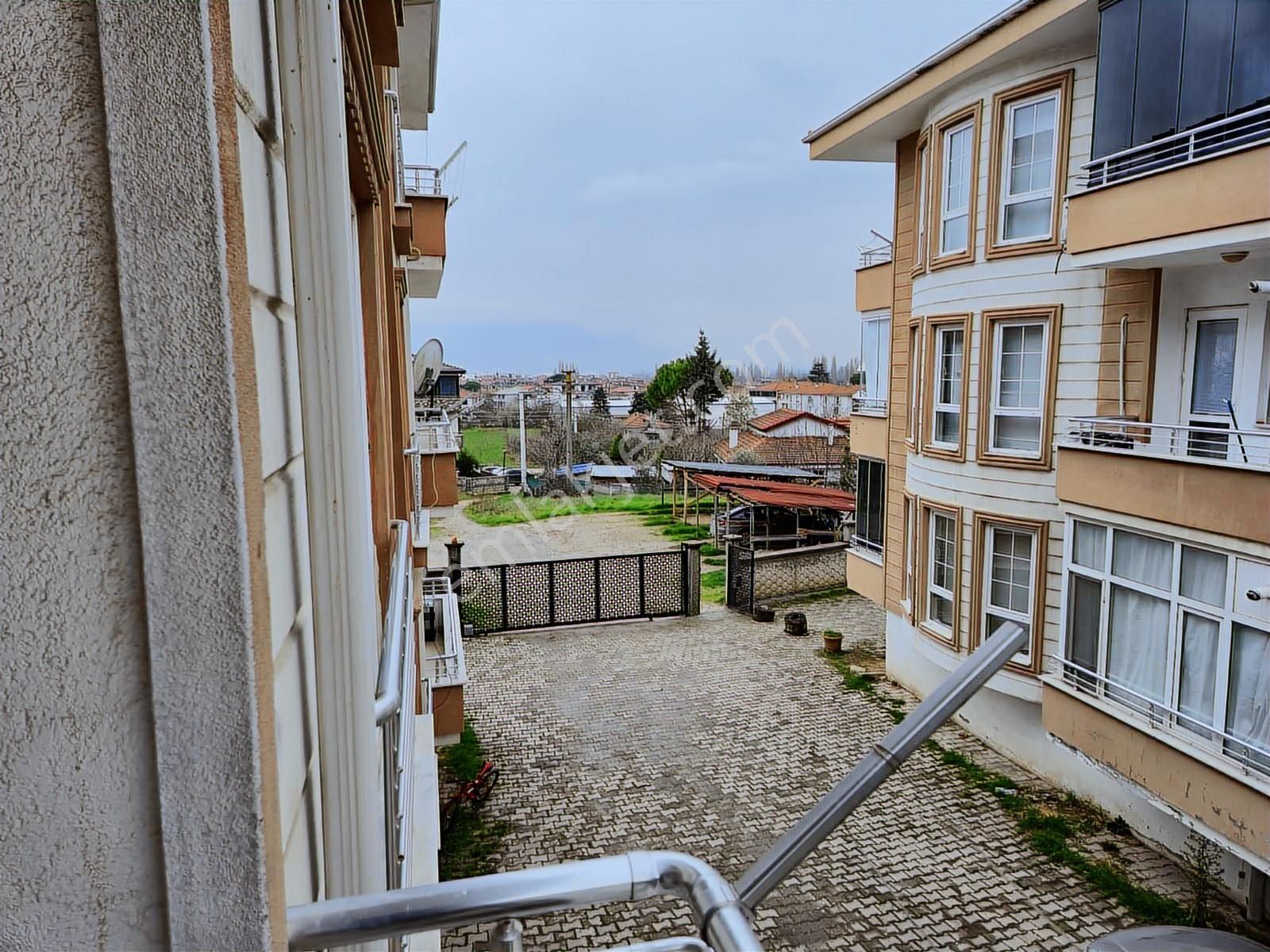 Realty Worlddan Geyve Tepeciklerde Sitede Arakat 110m2 3+1 Daire - Görsel 15