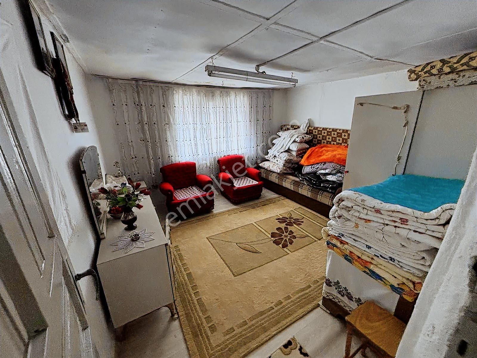 Gölyazı'da Göl Manzaralı Satılık Müstakil Ev - Görsel 13