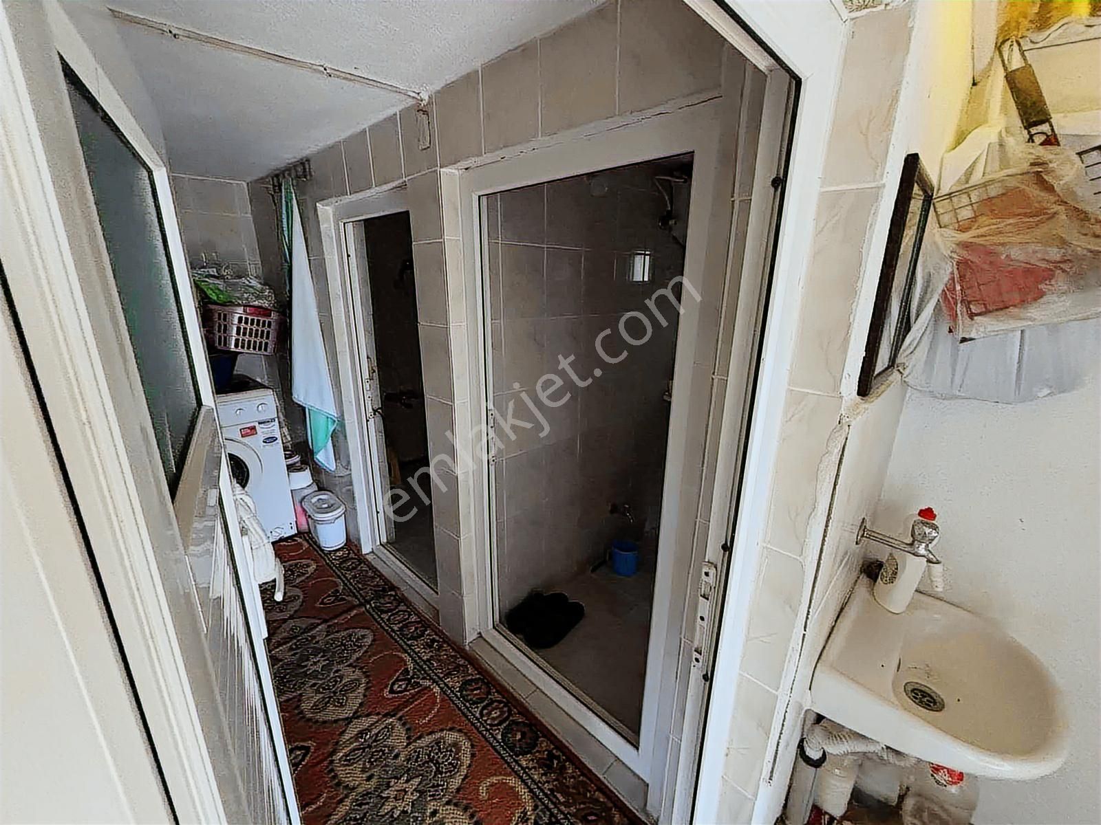 Gölyazı'da Göl Manzaralı Satılık Müstakil Ev - Görsel 11