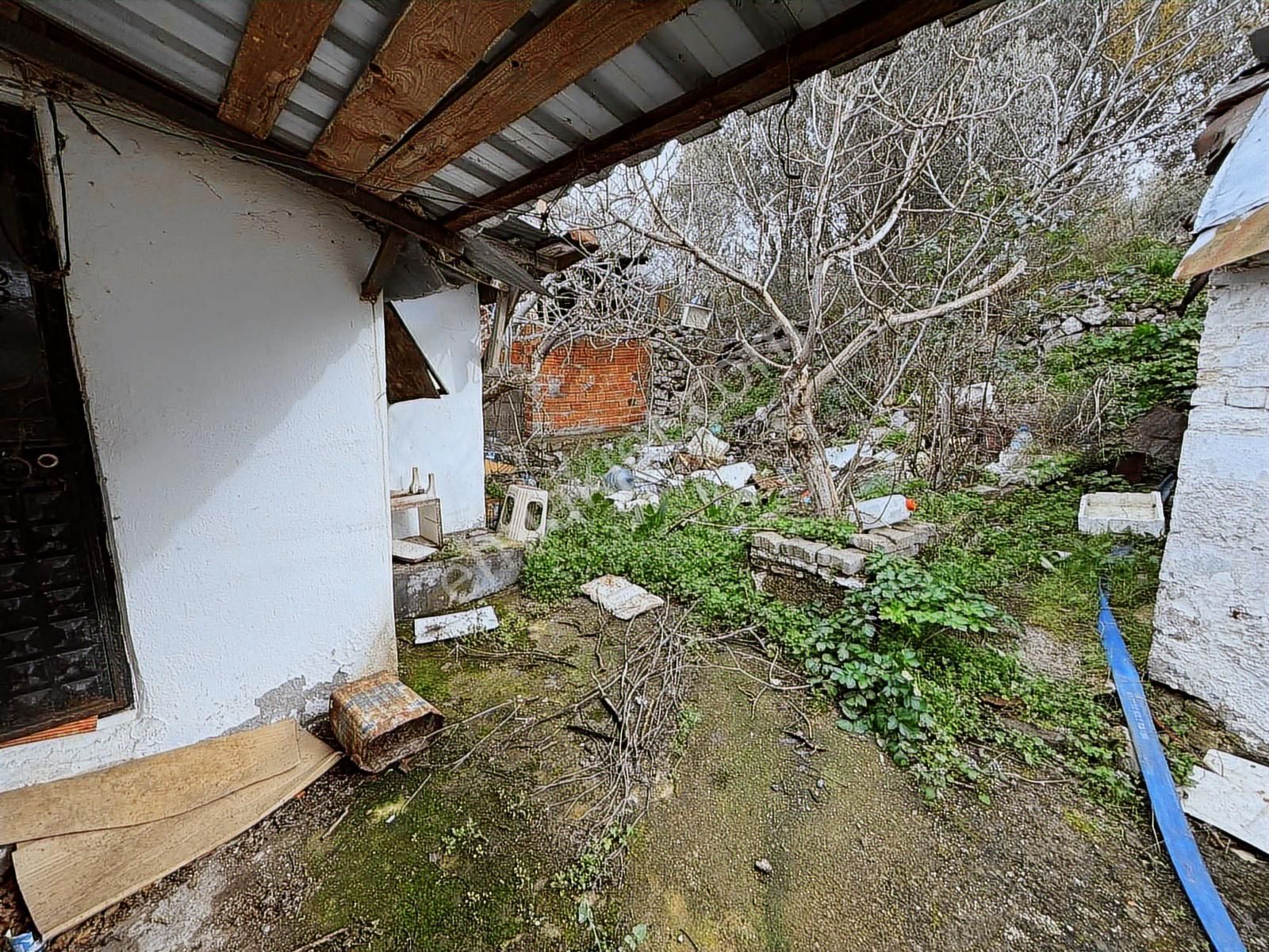 Gölyazı'da Göl Manzaralı Satılık Müstakil Ev - Görsel 3