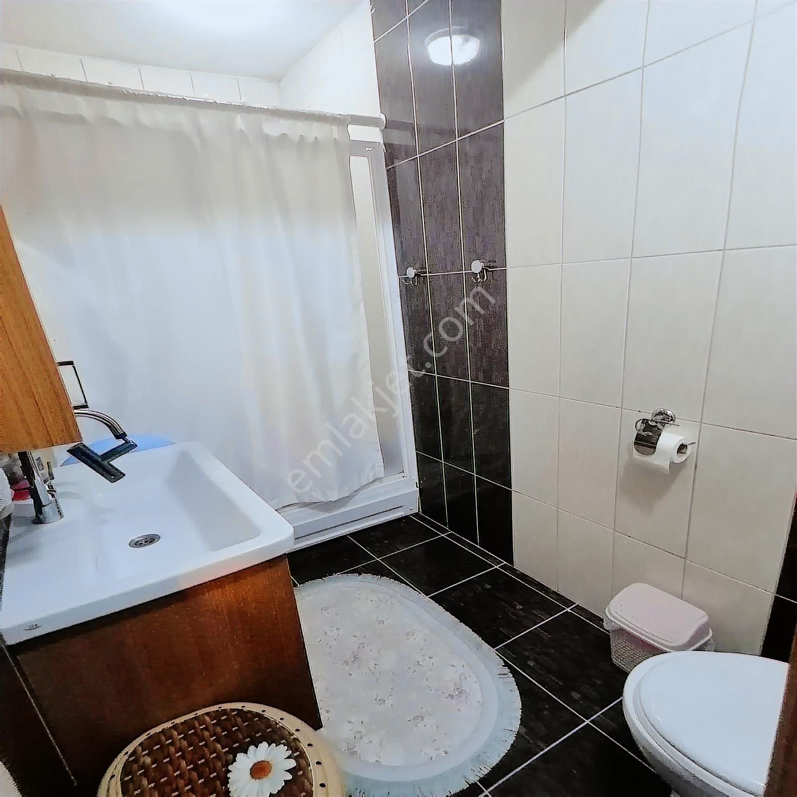 Devlet Hastanesi Yakını 2+1 Ara Kat Butik Bahçeli Yüksek Kredi - Görsel 4