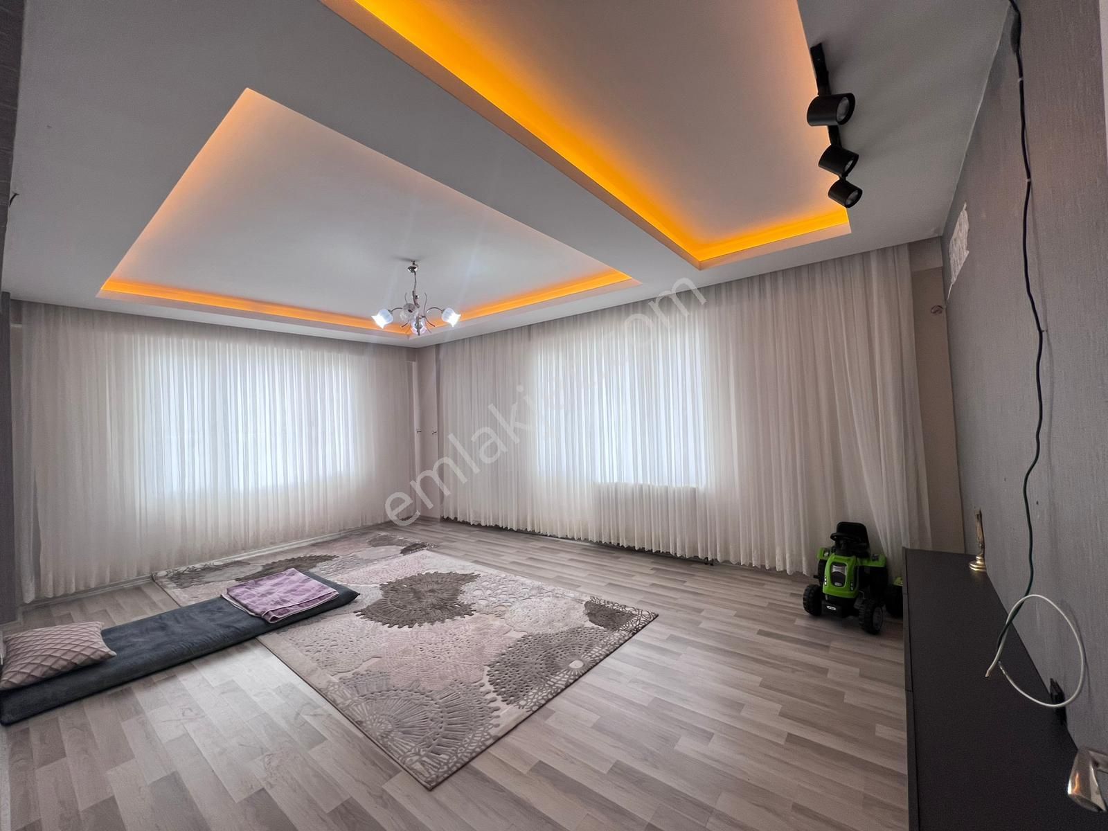 Makro Life Gayrimenkul'den Fabrika Mahallesi Amerikan Koleji Yanında Acil Kiralık 3+1 Daire - Görsel 15