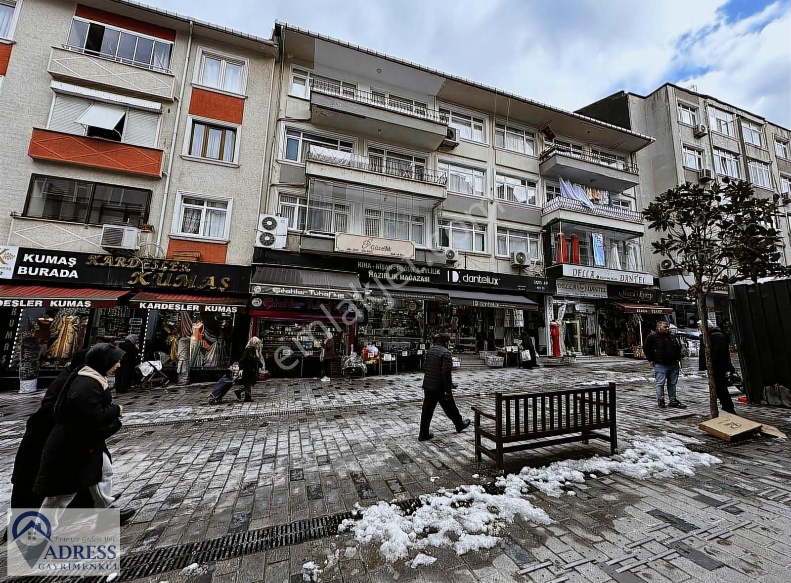 Ümraniye Merkezde Eşsiz Konumda Metroya Yakın Satılık Fırsat - Görsel 16