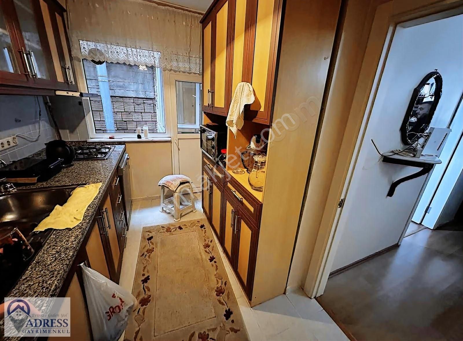 Ümraniye Merkezde Eşsiz Konumda Metroya Yakın Satılık Fırsat - Görsel 2