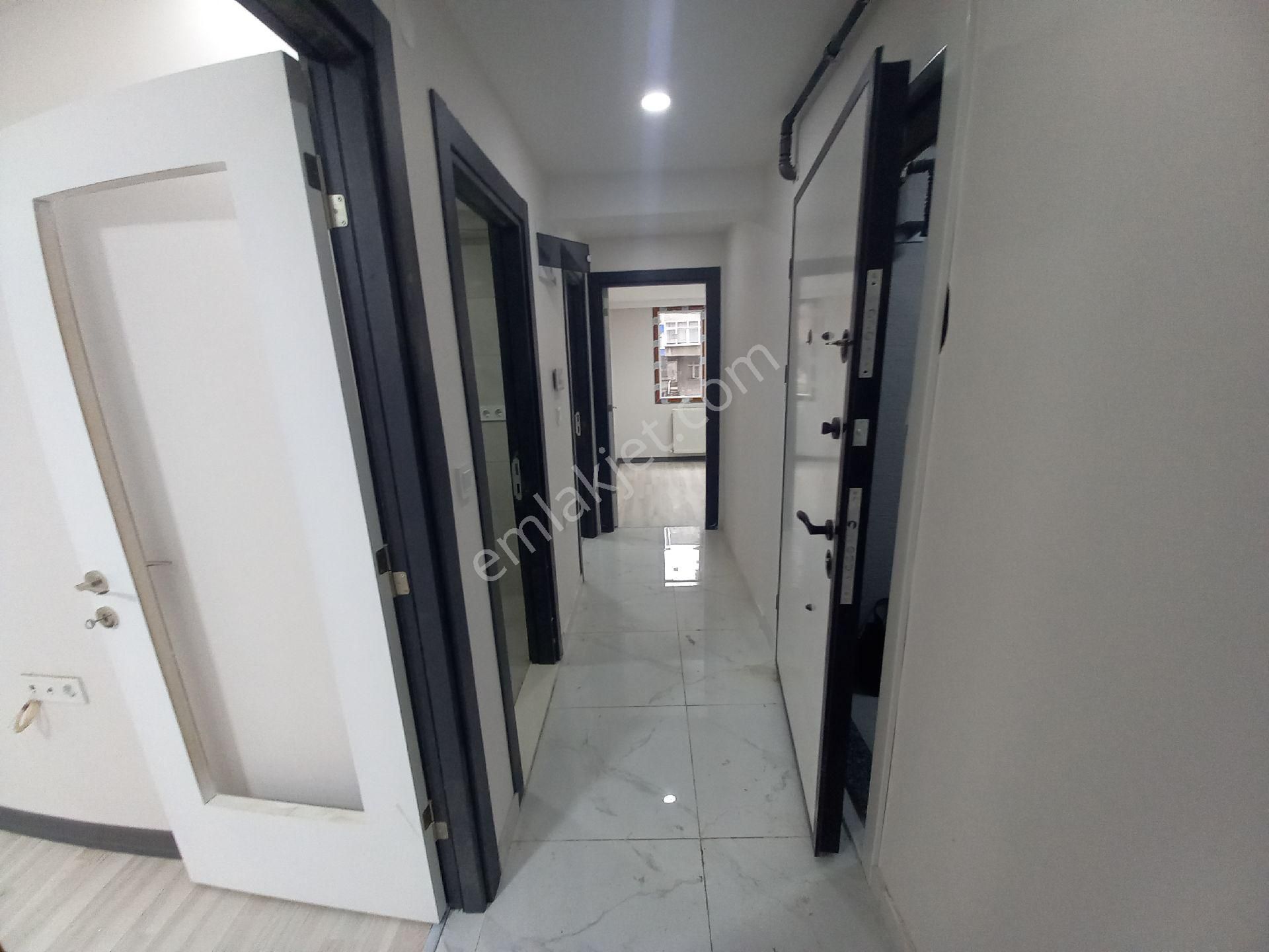 Bahçelievler Yenibosna Çobançeşme Mah Satılık Daire Kat. 1.2+1 - Görsel 22