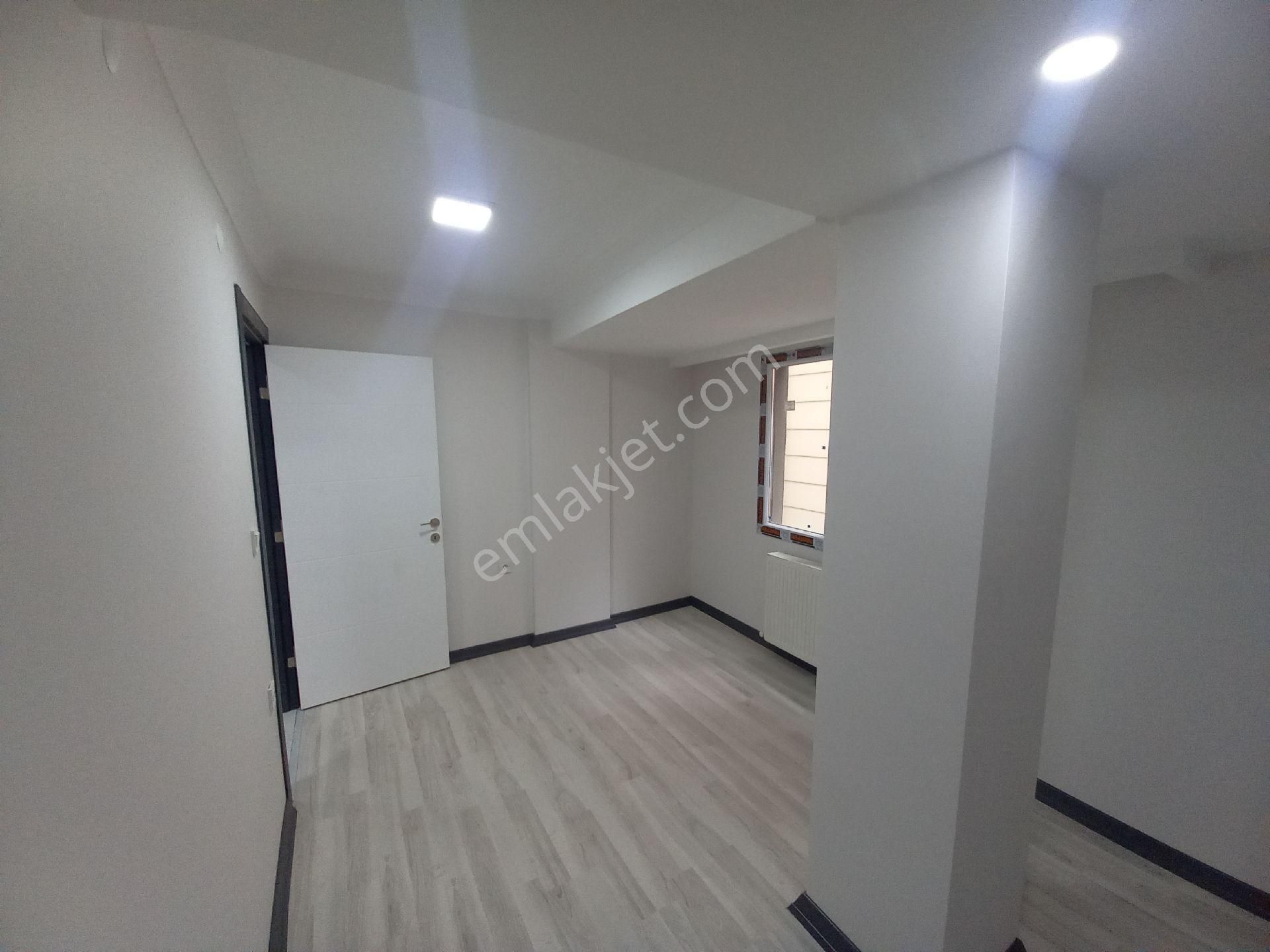 Bahçelievler Yenibosna Çobançeşme Mah Satılık Daire Kat. 1.2+1 - Görsel 21