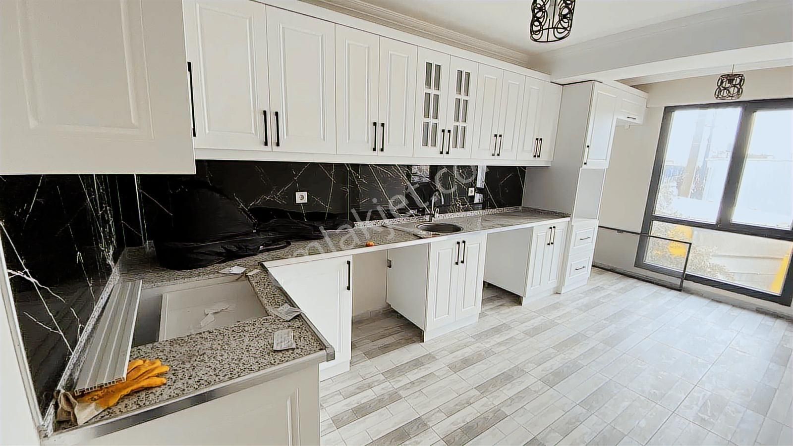 Yeni Yapı Kiralık 2+1 Geniş