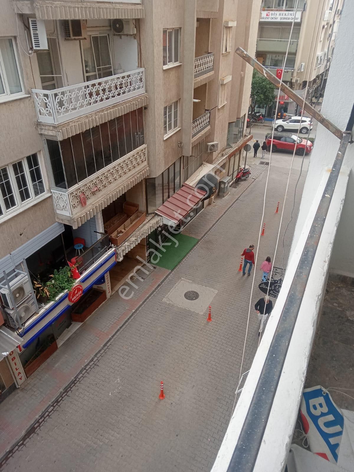 Atatürk Bulvarı Merkezde Daire - Görsel 19