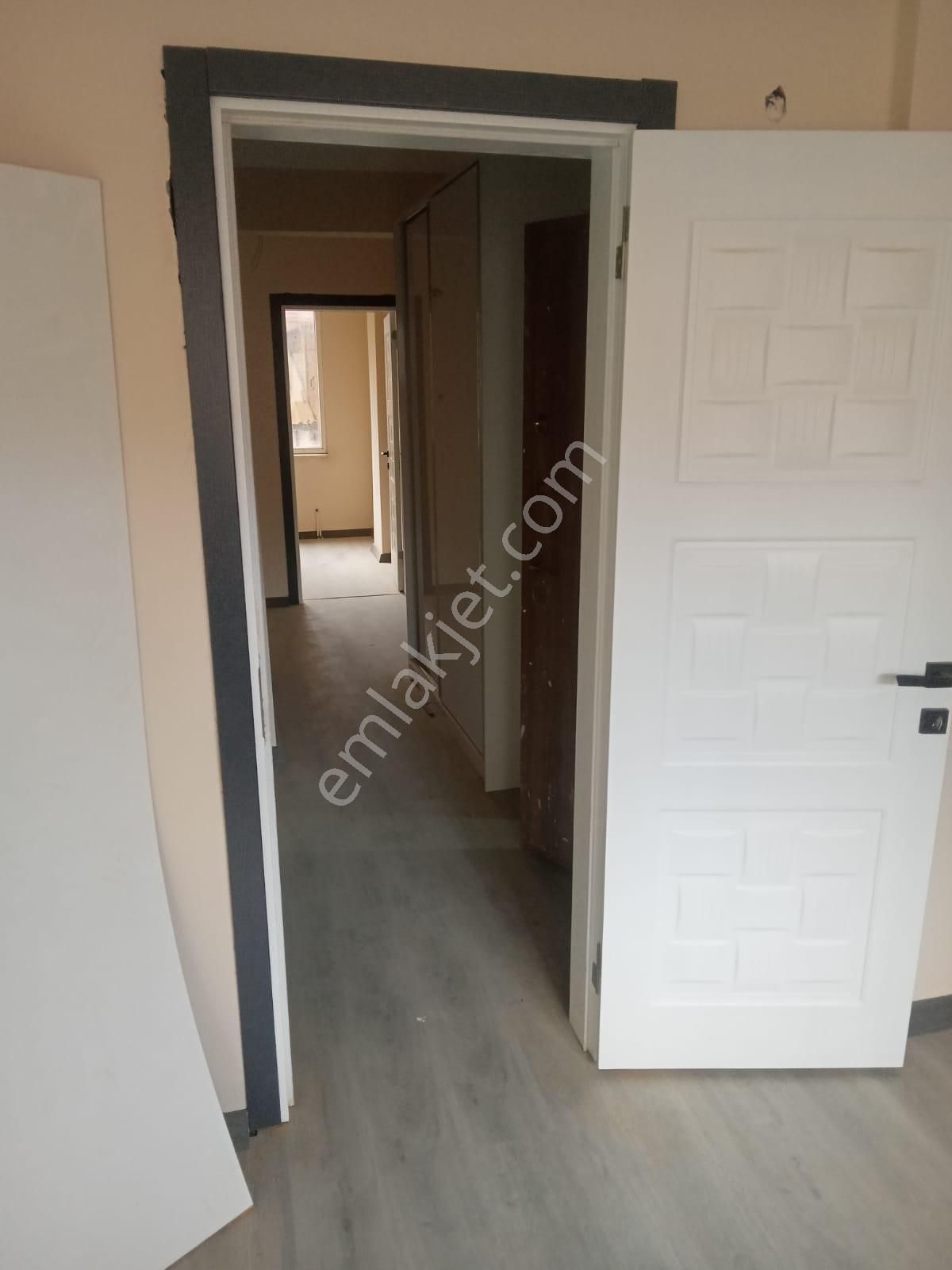 Atatürk Bulvarı Merkezde Daire - Görsel 5