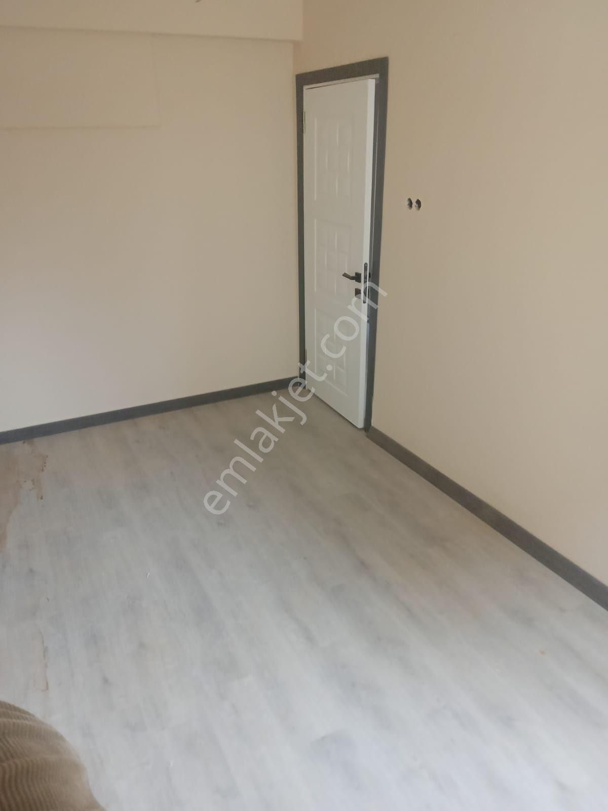 Atatürk Bulvarı Merkezde Daire - Görsel 7