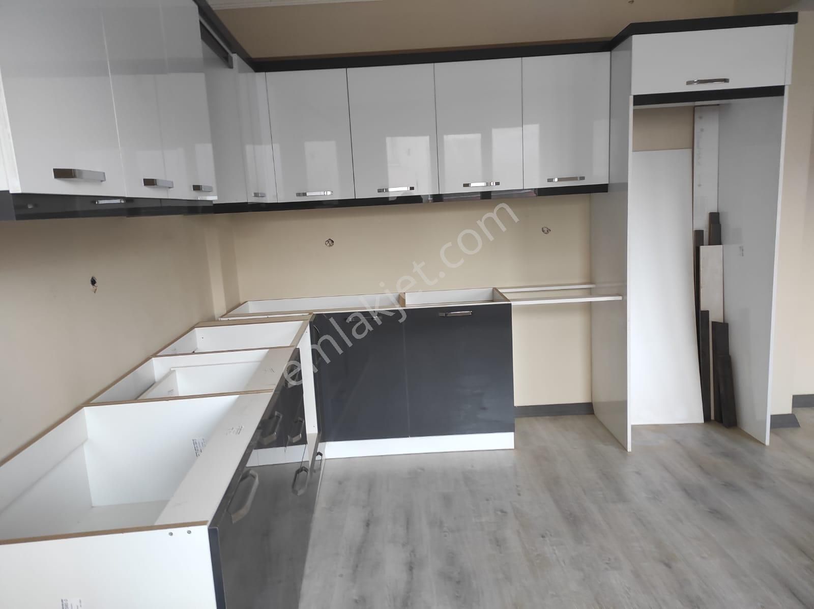 Atatürk Bulvarı Merkezde Daire