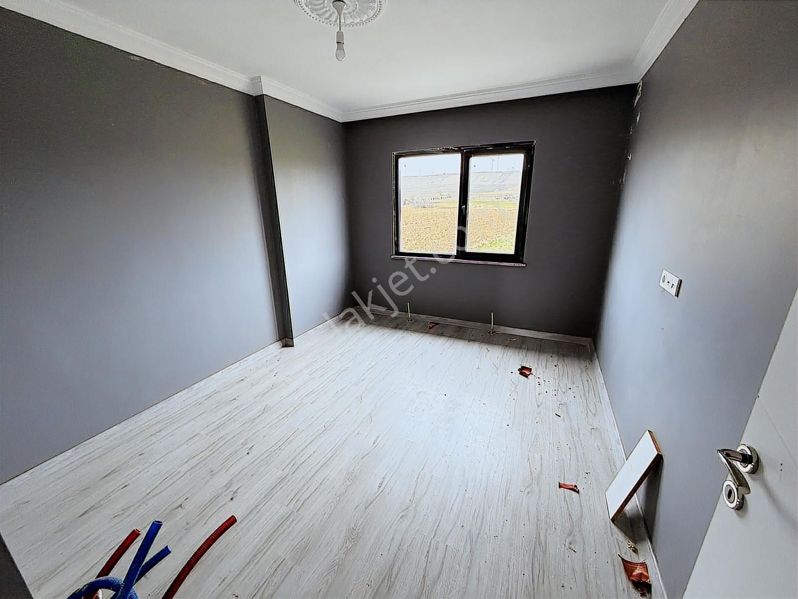 Silivri Ortaköy'de Site İçinde 2.5 Katlı Satılık Özel Villa - Görsel 32