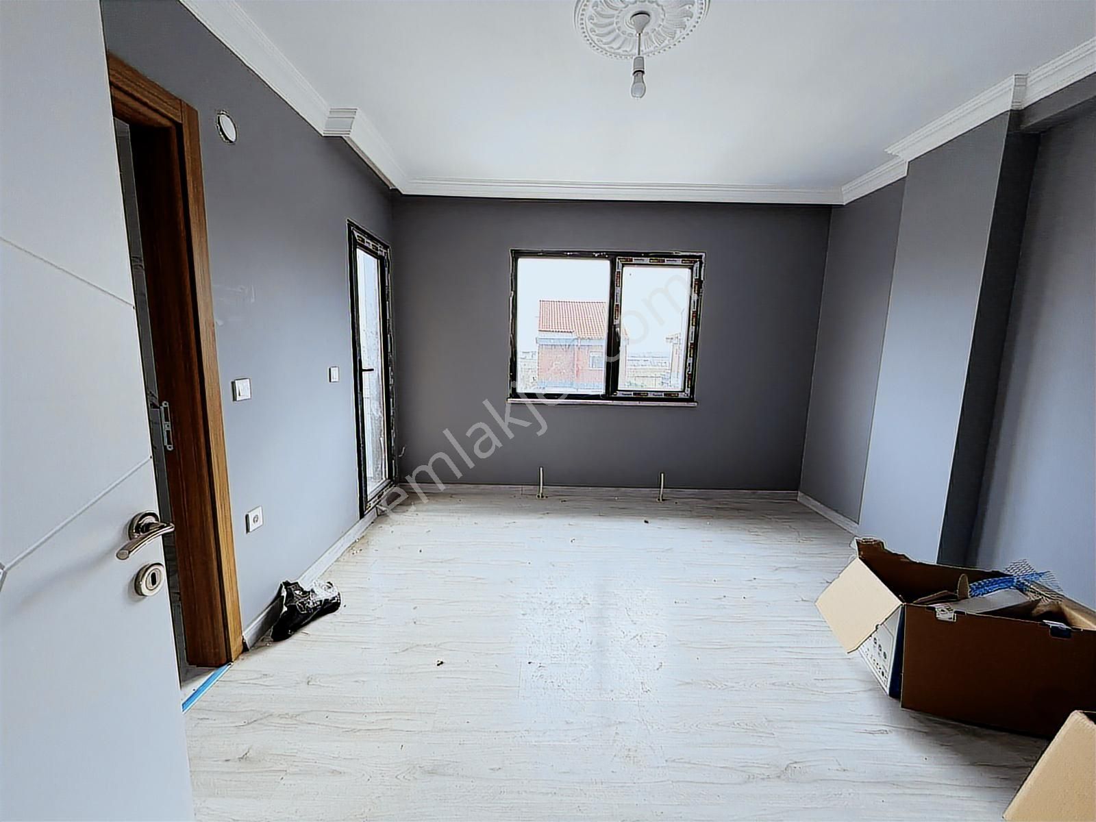 Silivri Ortaköy'de Site İçinde 2.5 Katlı Satılık Özel Villa - Görsel 27