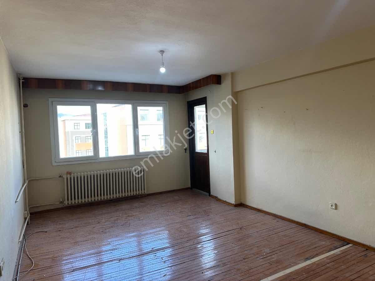 Bostanlı Merkezde | 4. Kat | 3 Balkonlu | Geniş Mutfaklı Kiralık Daire - Görsel 23