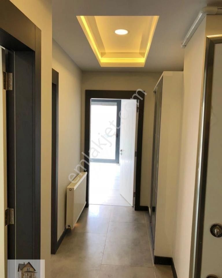 Üçyolda Metro Yakını Yeni Binada 2+1 Otoparklı Daire - Görsel 3