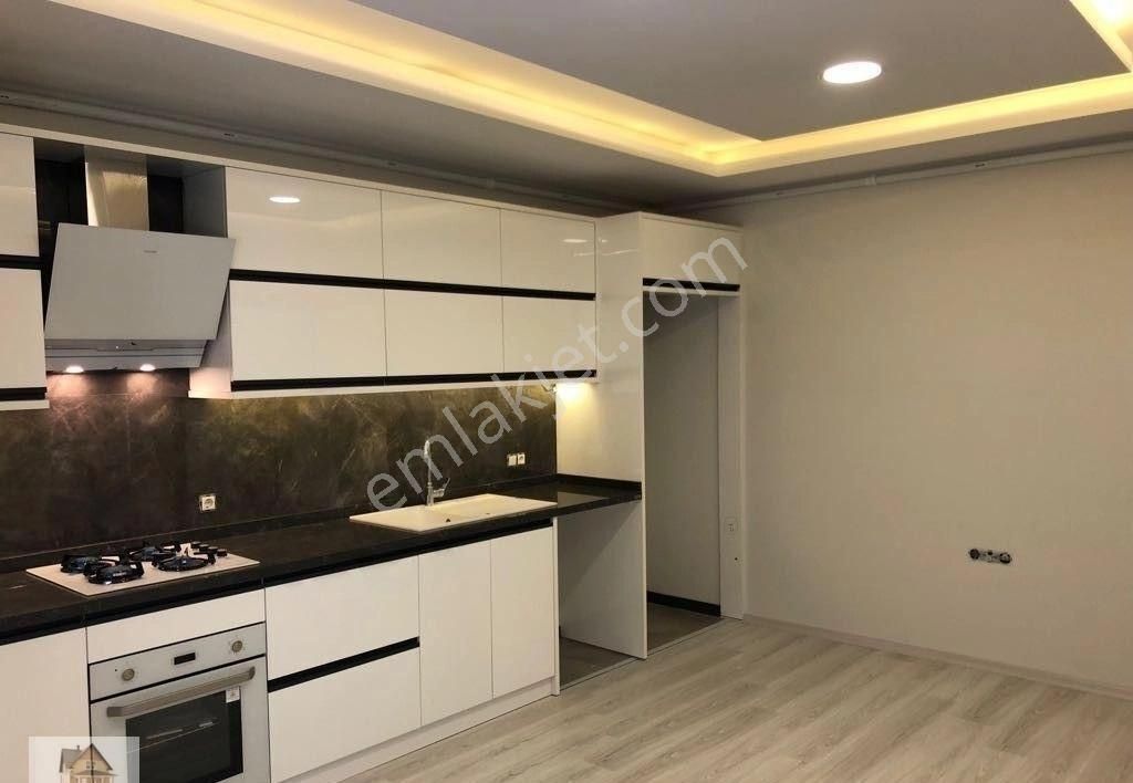 Üçyol Metroya 2 Dk Yürmü Mesafesinde Yakını Yeni Bina 2+1 80 M2 Otoparklı Daire - Görsel 6