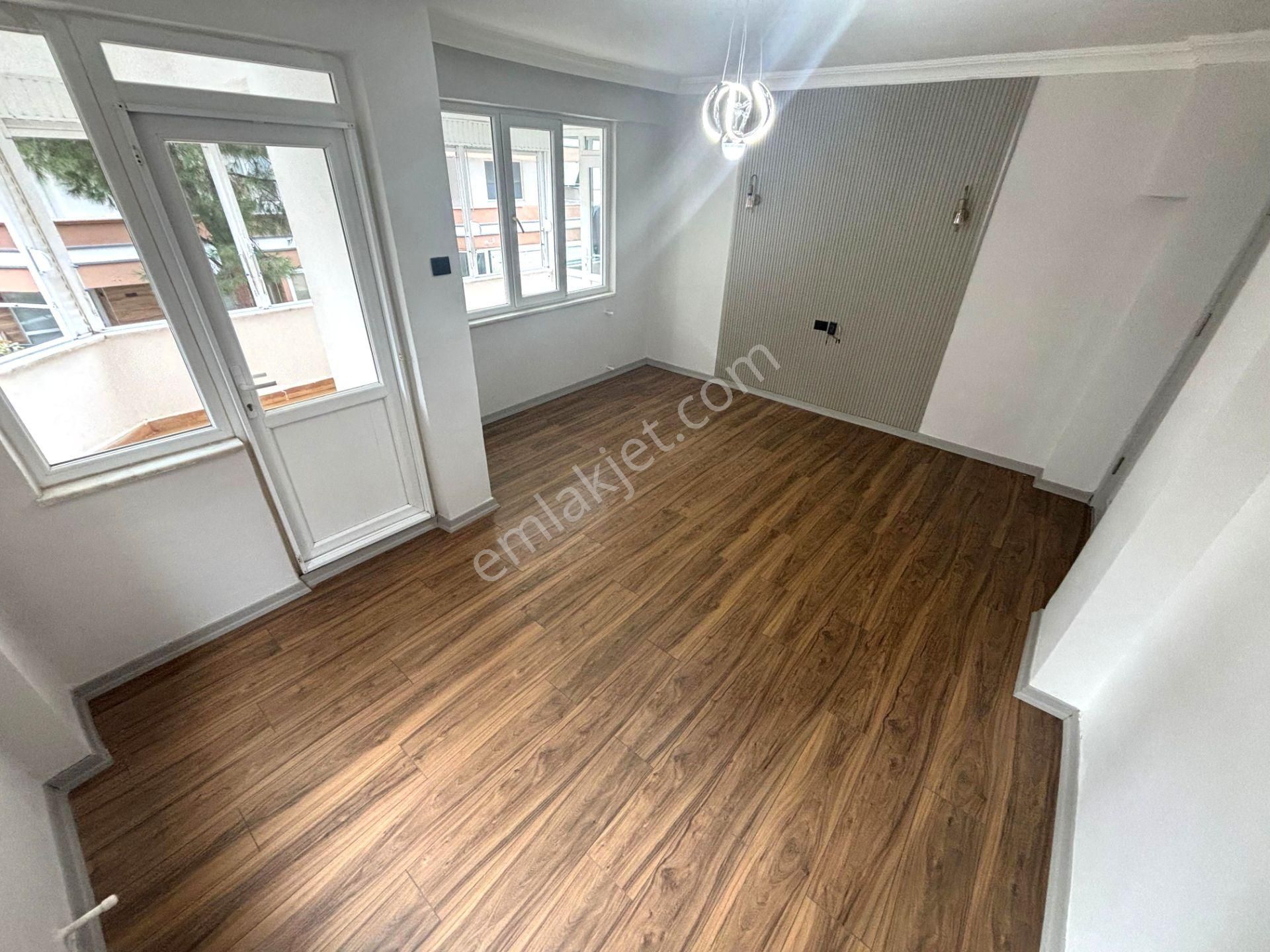 𝄞melodi'den Akçay Merkez'de Çift Cephe Ara Kat Ayrı Mutfaklı Tasarım Harikası 2+1 Daire - Görsel 12