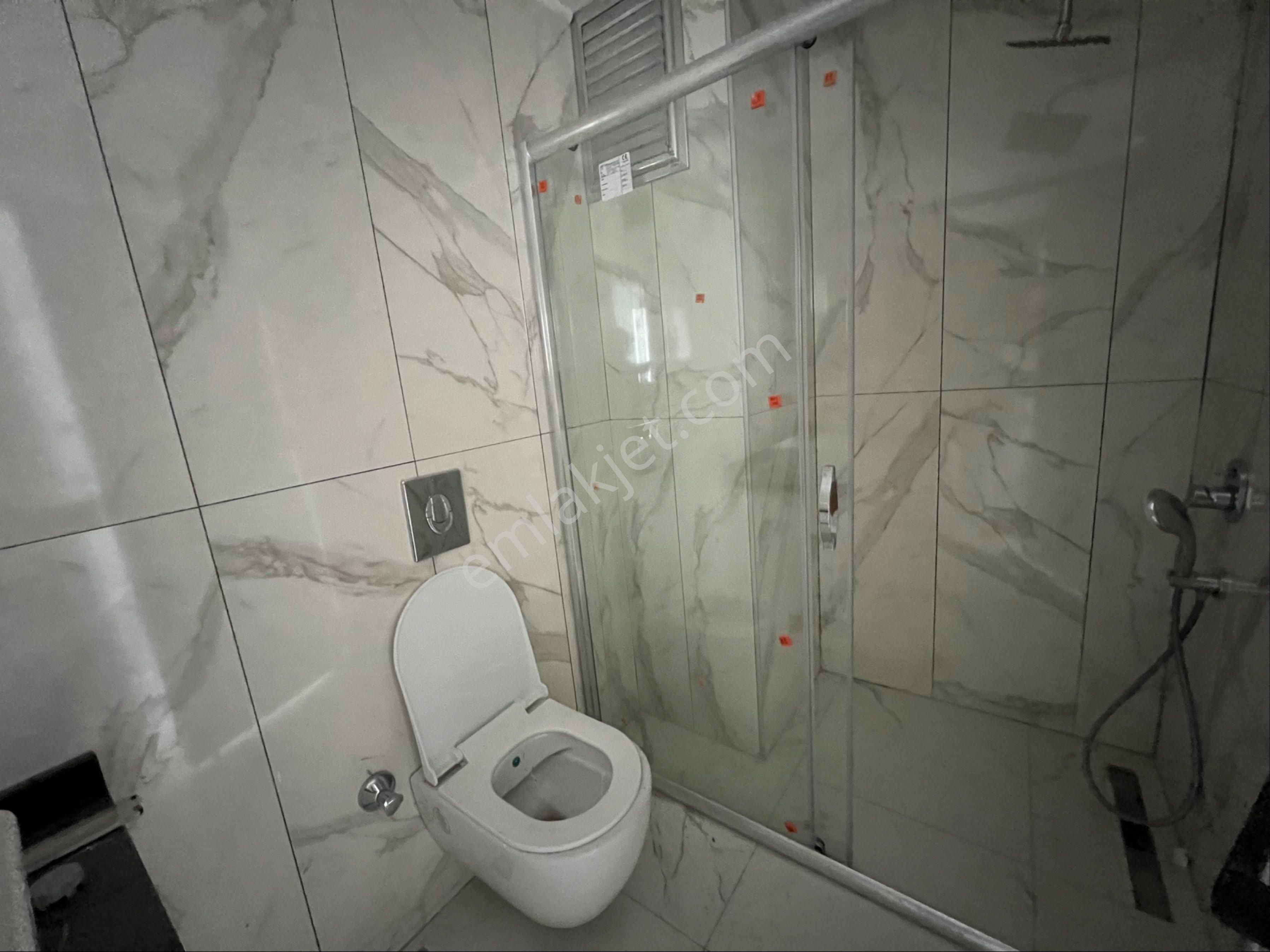 Alanya Mahmutlarda Site İçerisinde Kiralık 1+1 Daire - Görsel 3