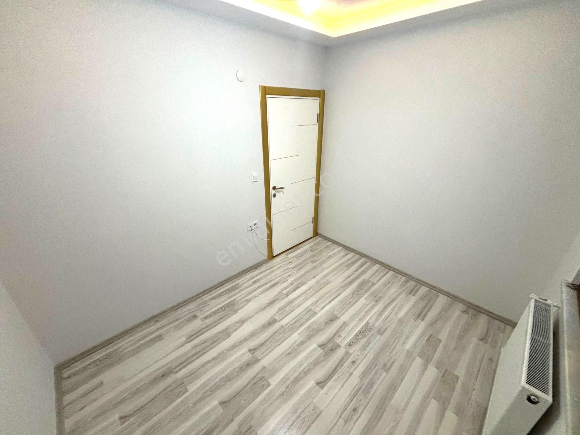 𝄞melodi'den Altınkum'un Güzel Yerinde Ara Kat Cam Balkonlu Göz Alıcı Tasarımlı 2+1 Daire - Görsel 15