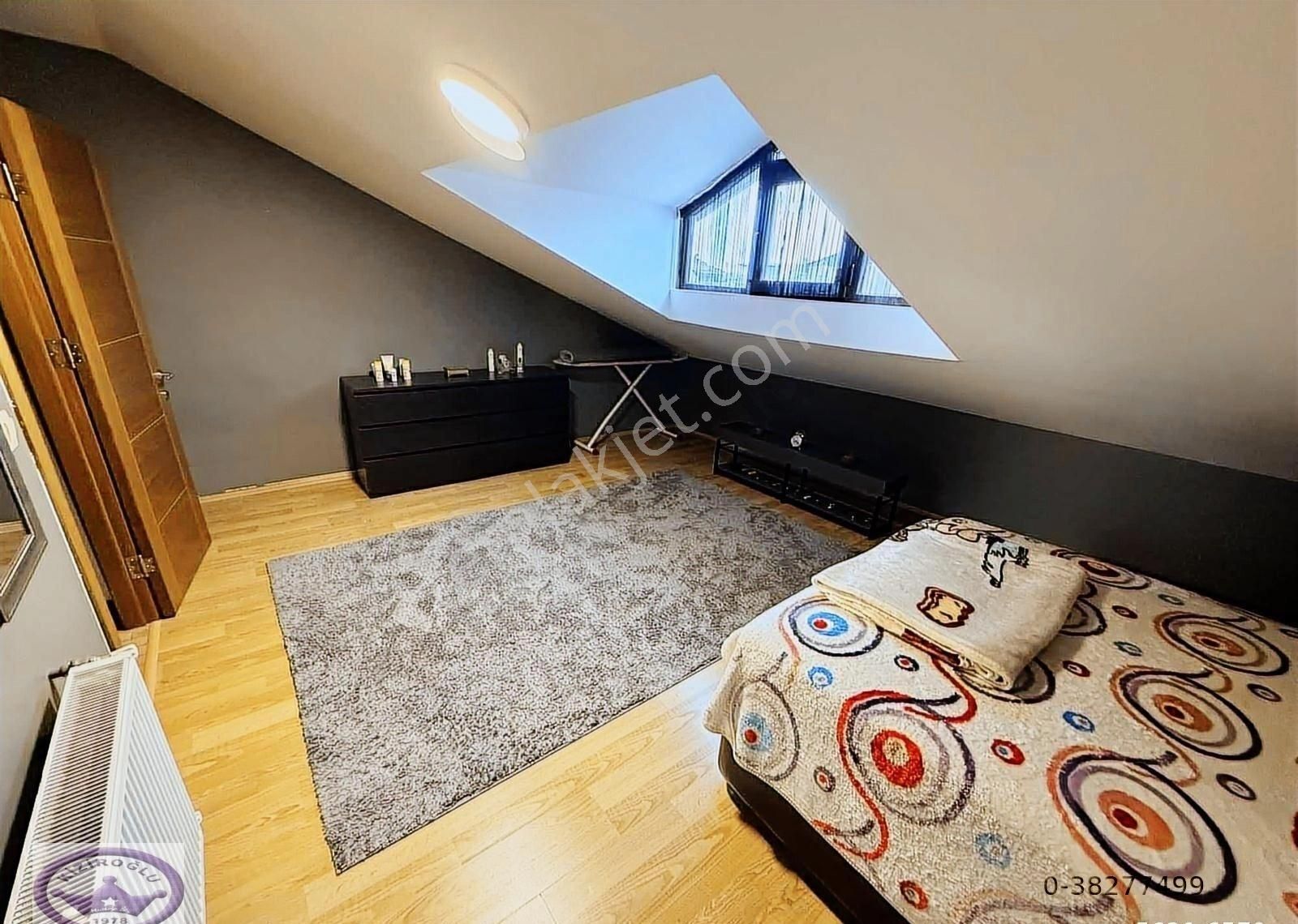 Üsküdar Murat Reiste Merkezi Konumda Asansörlü Teraslı Dublex - Görsel 2